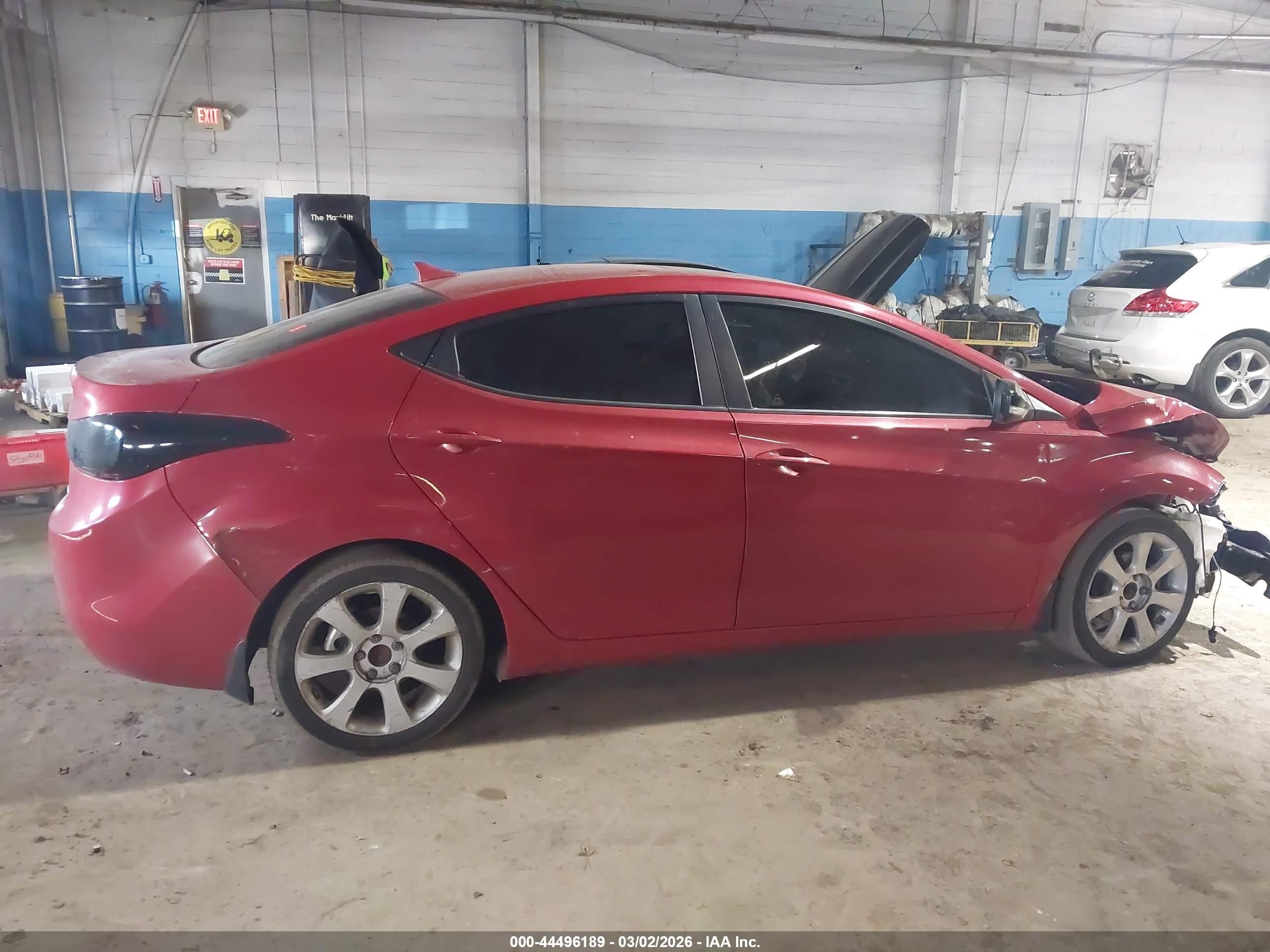2013 Hyundai Elantra Limited Red vin: KMHDH4AE7DU942312