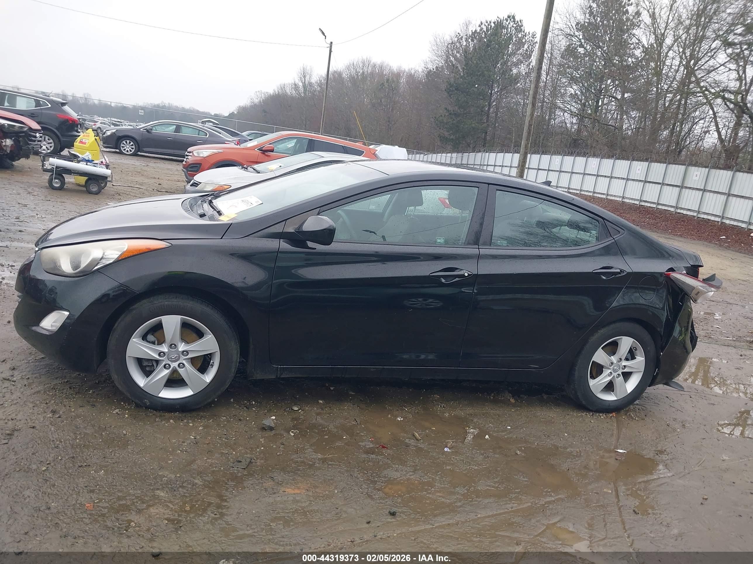 2013 Hyundai Elantra Gls Black vin: KMHDH4AE7DU991140