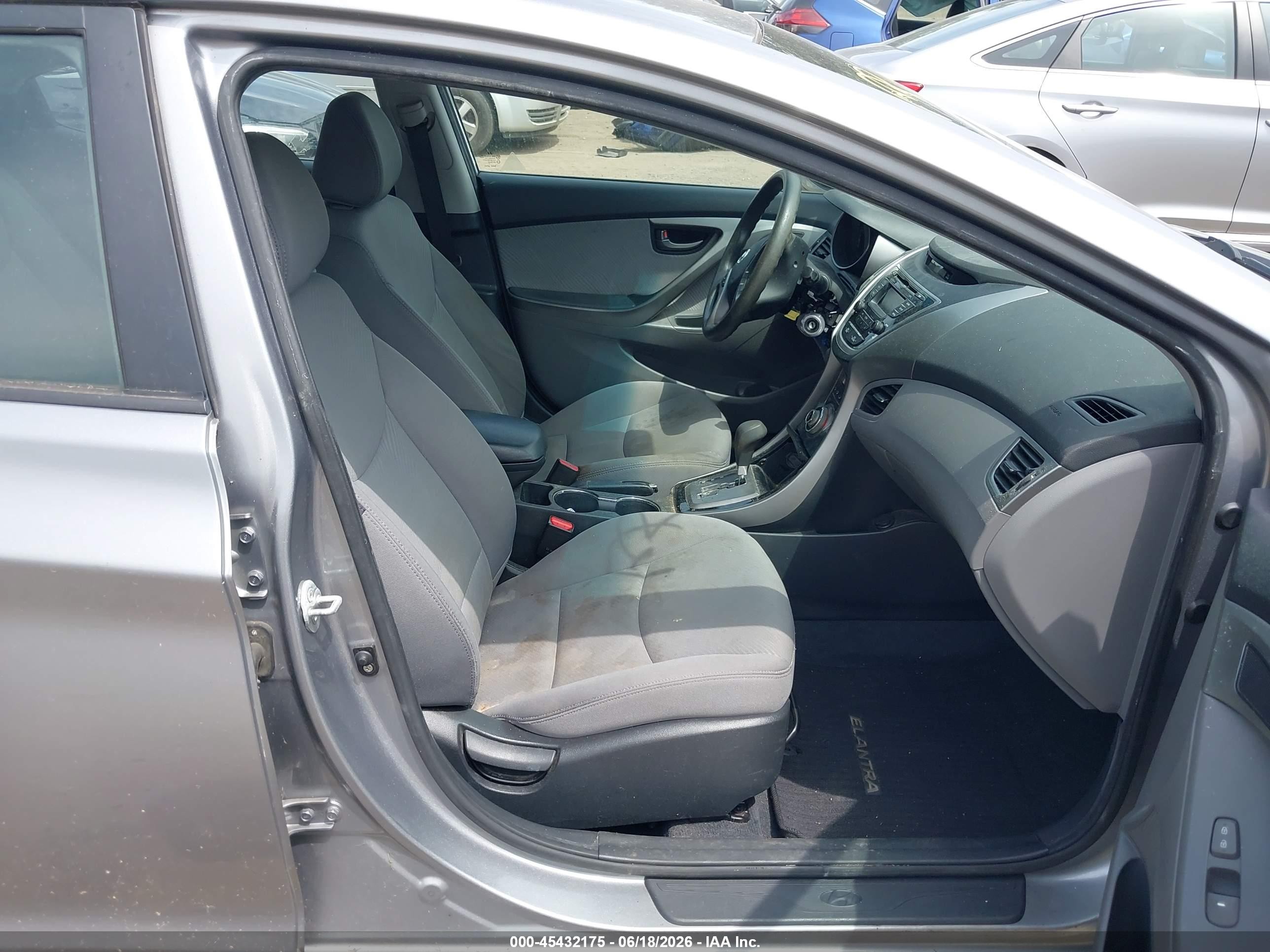 2013 Hyundai Elantra Gls Silver vin: KMHDH4AE7DU994197