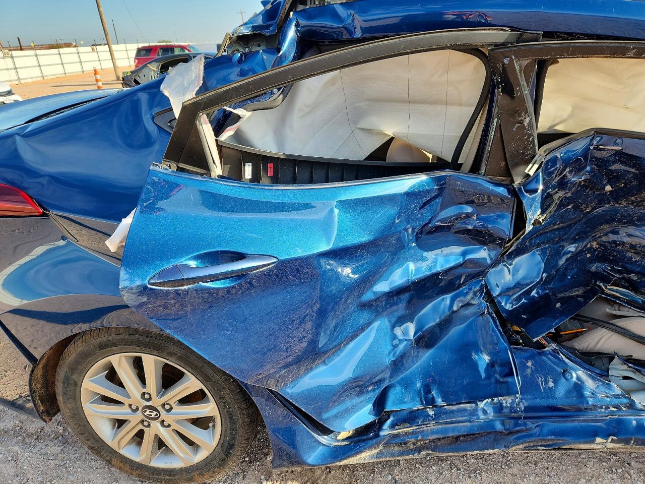 2014 Hyundai Elantra Se Blue vin: KMHDH4AE7EU060848