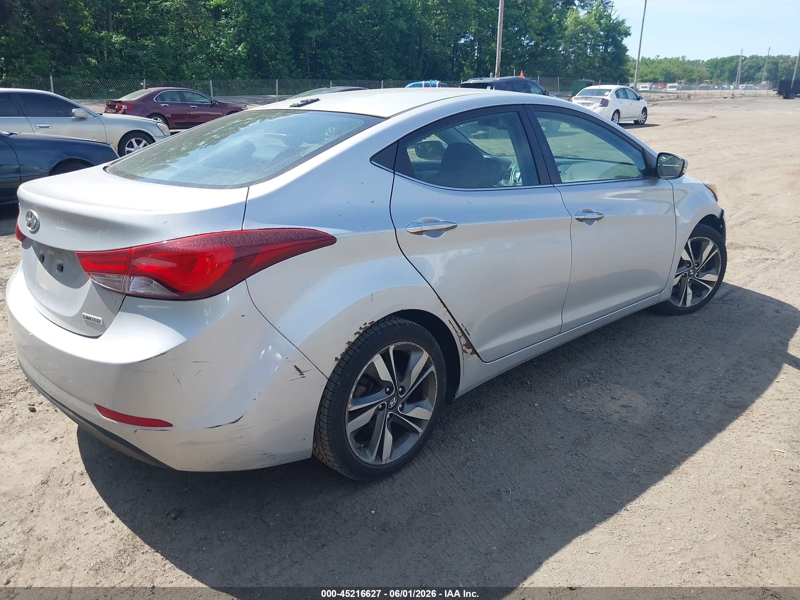 2014 Hyundai Elantra Limited Silver vin: KMHDH4AE7EU106050