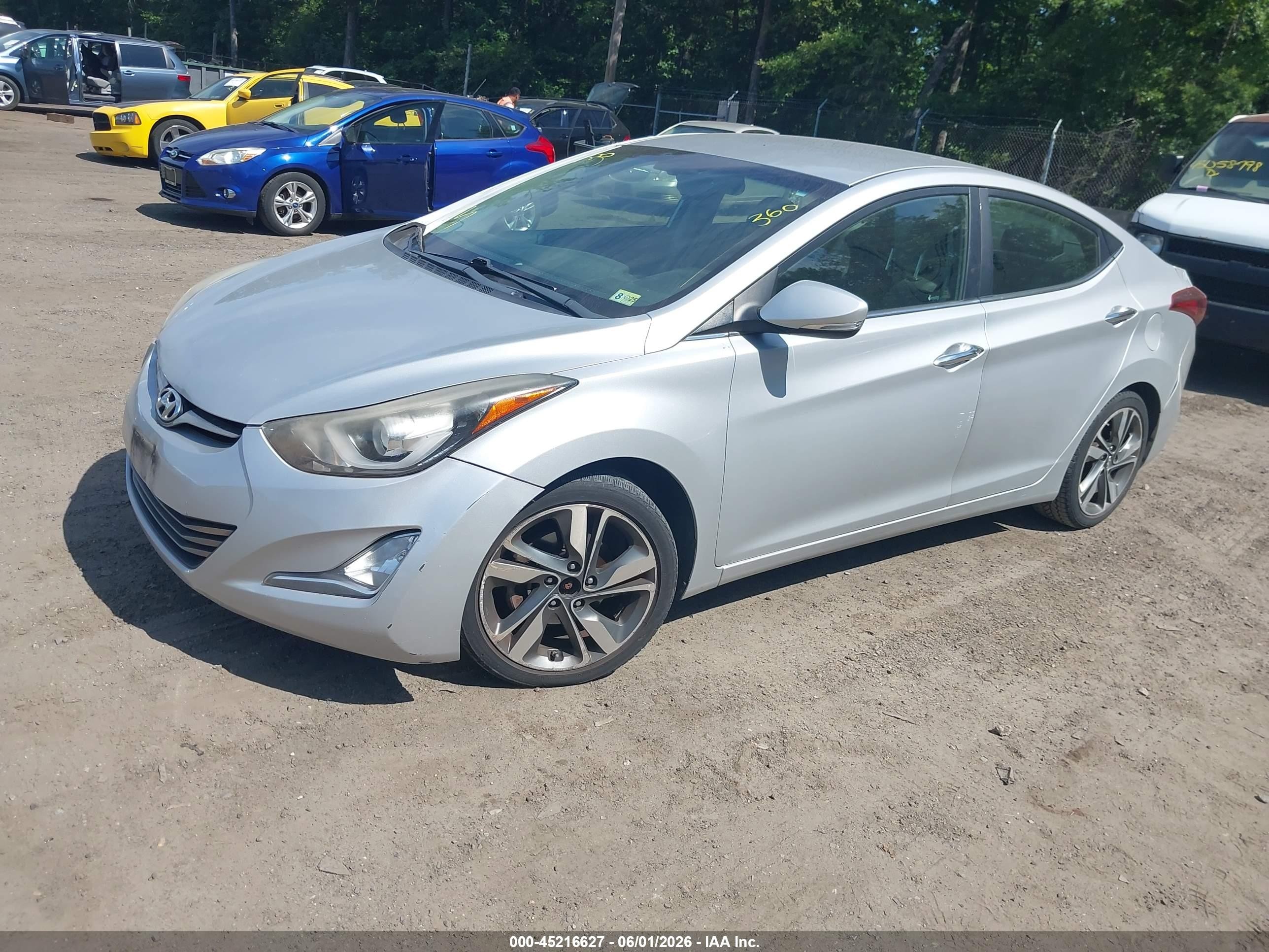2014 Hyundai Elantra Limited Silver vin: KMHDH4AE7EU106050