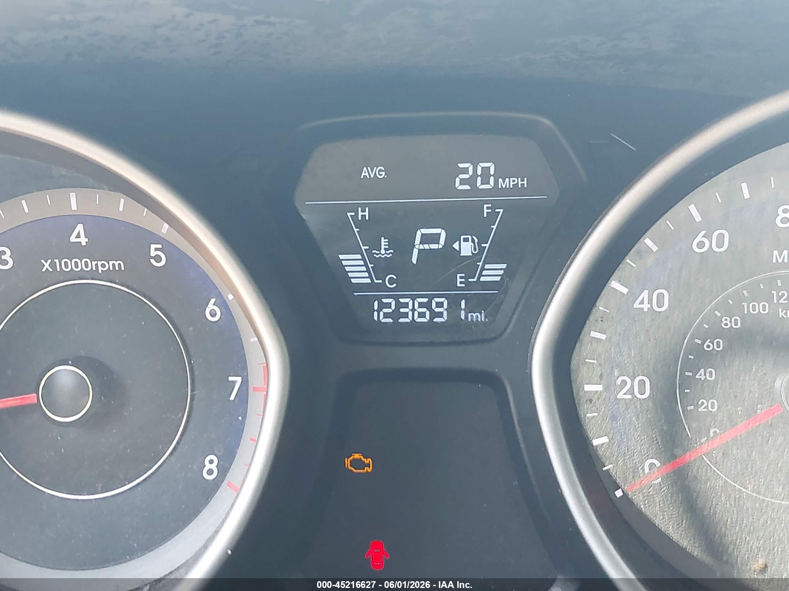 2014 Hyundai Elantra Limited Silver vin: KMHDH4AE7EU106050