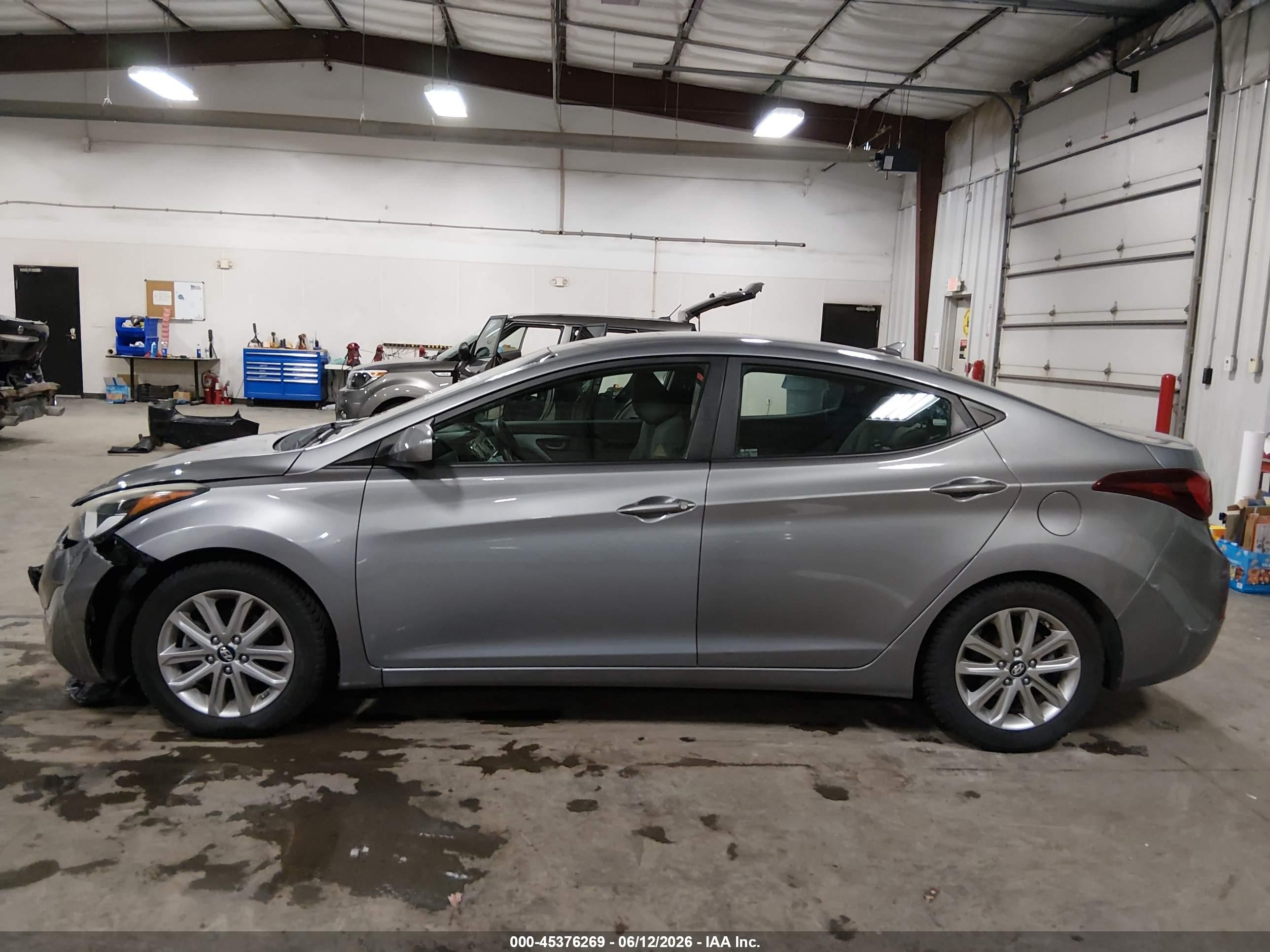 2014 Hyundai Elantra Se Gray vin: KMHDH4AE7EU154325