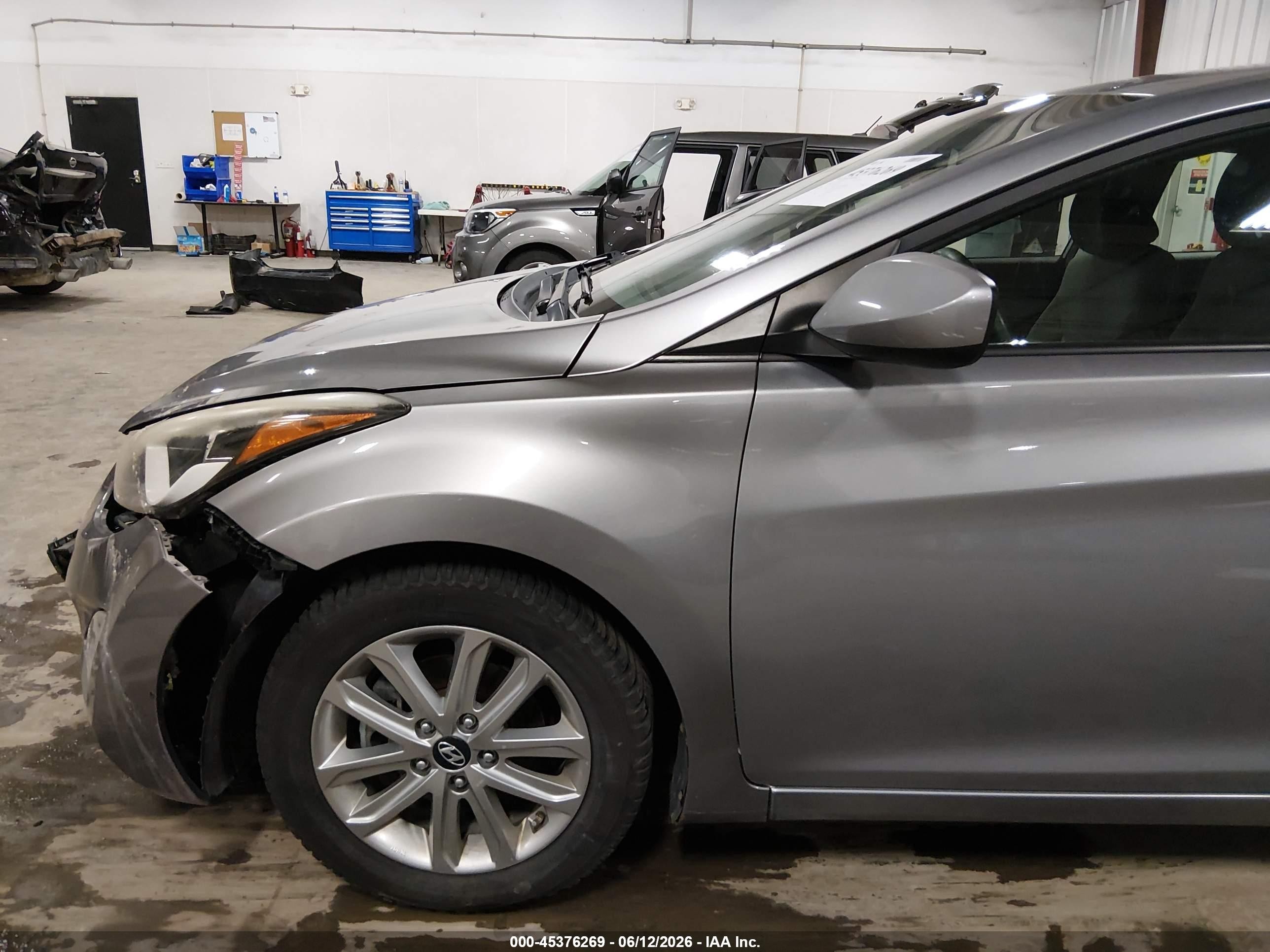 2014 Hyundai Elantra Se Gray vin: KMHDH4AE7EU154325