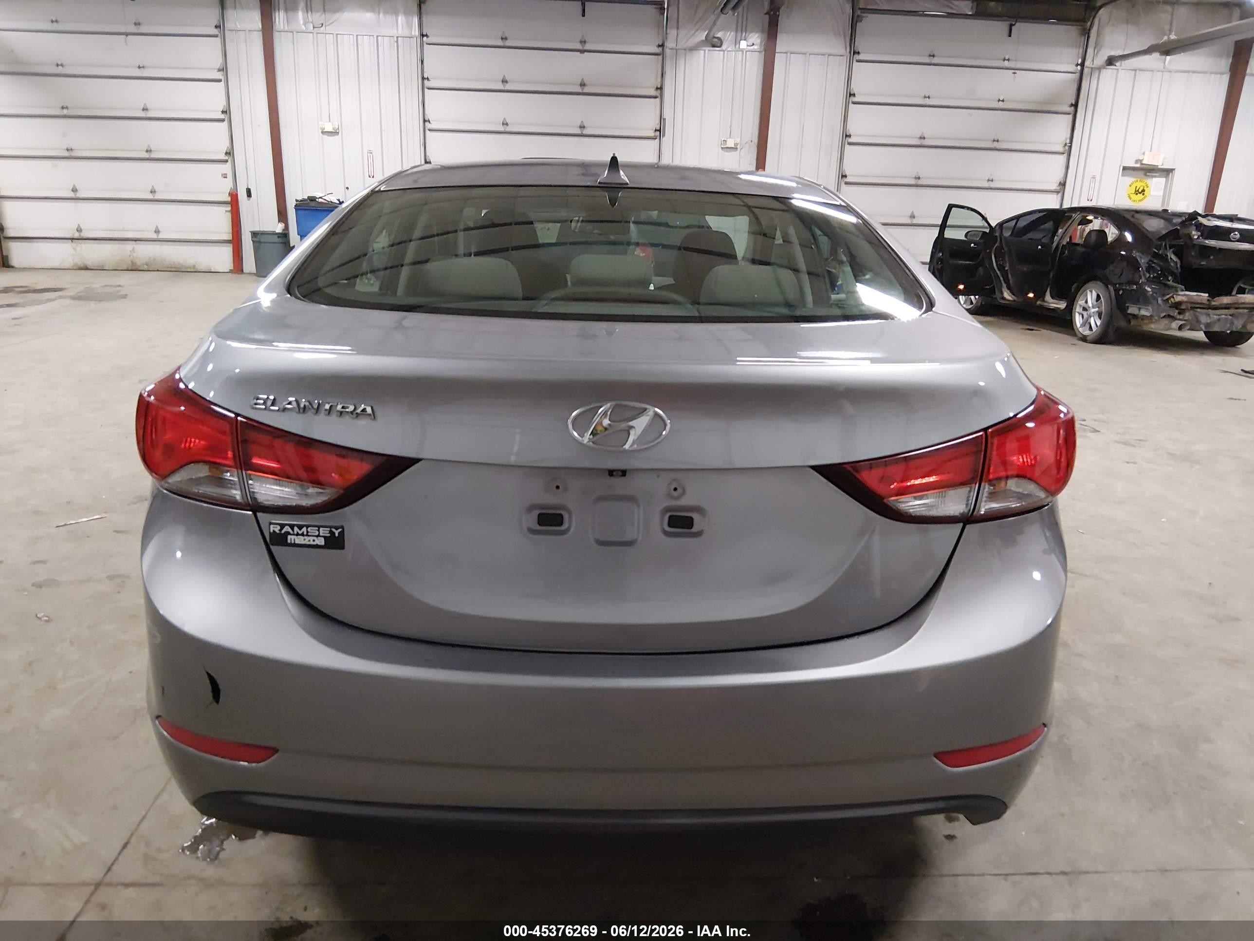 2014 Hyundai Elantra Se Gray vin: KMHDH4AE7EU154325