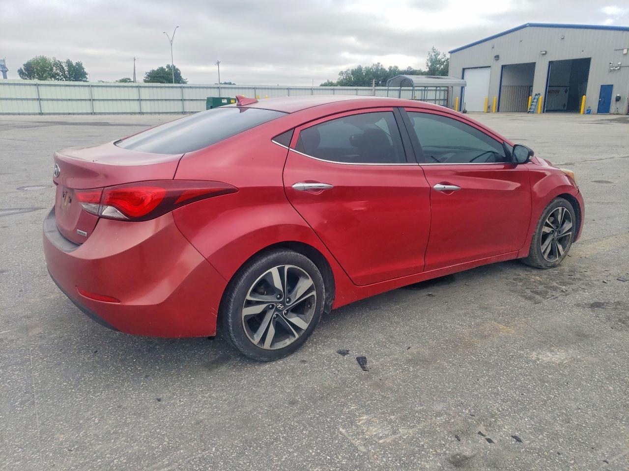 2015 Hyundai Elantra Limited Burgundy vin: KMHDH4AE7FU237691