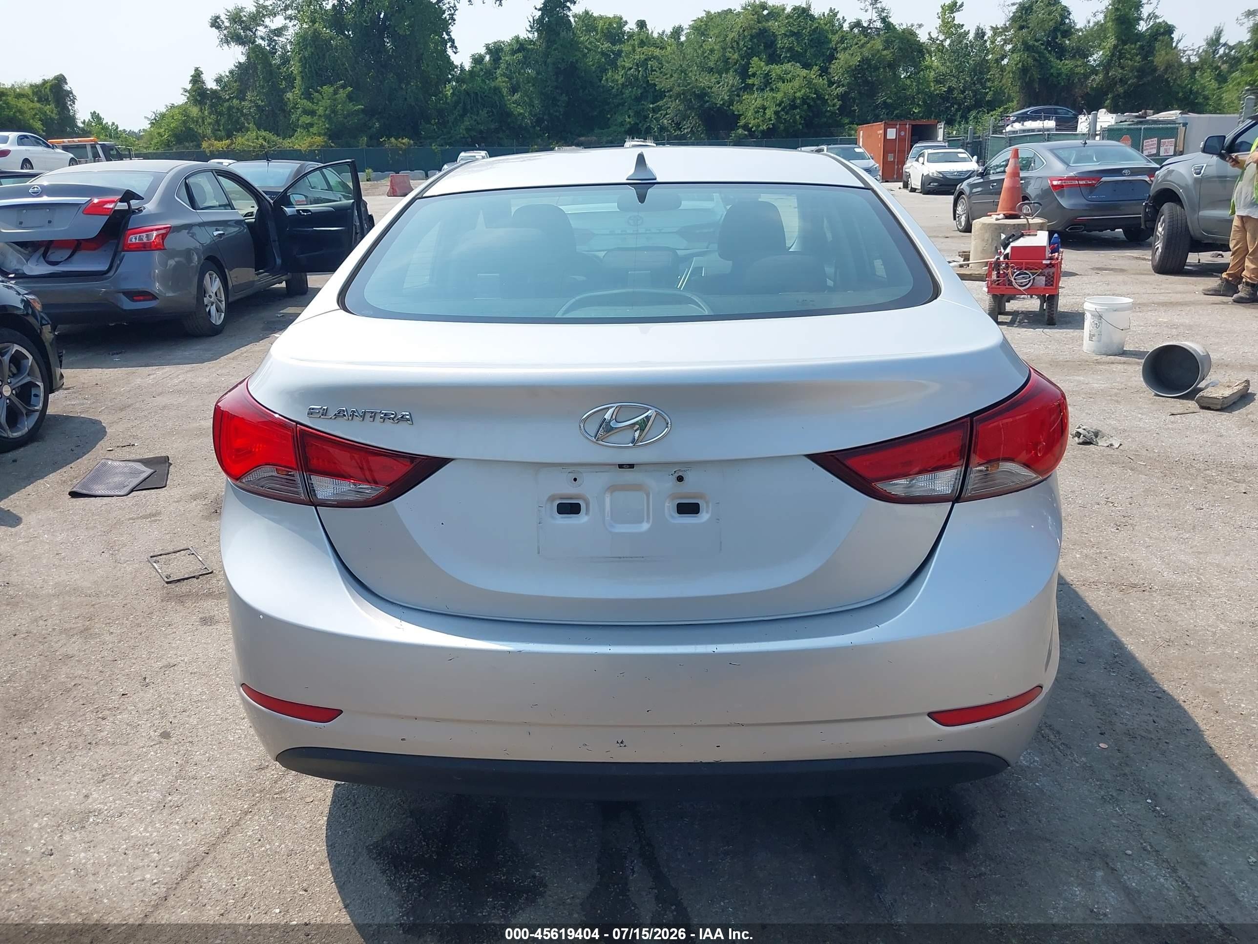 2015 Hyundai Elantra Se Silver vin: KMHDH4AE7FU393391