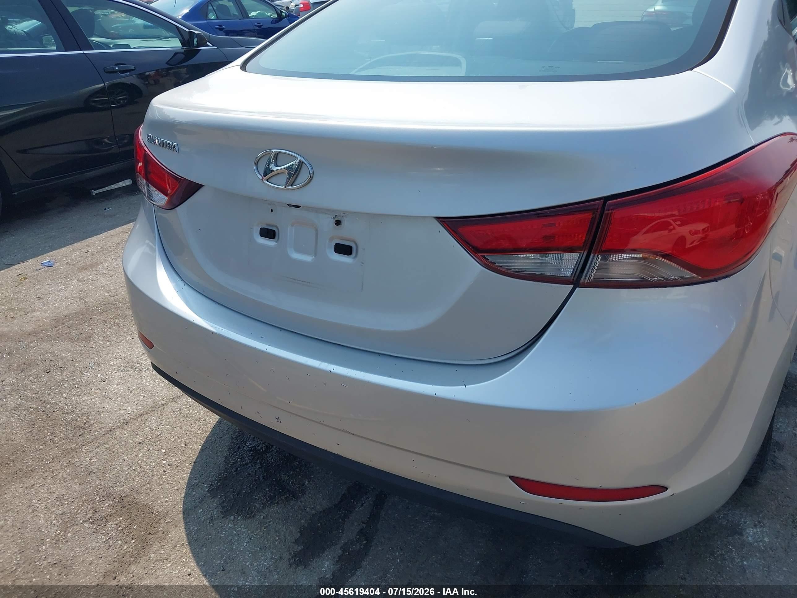 2015 Hyundai Elantra Se Silver vin: KMHDH4AE7FU393391