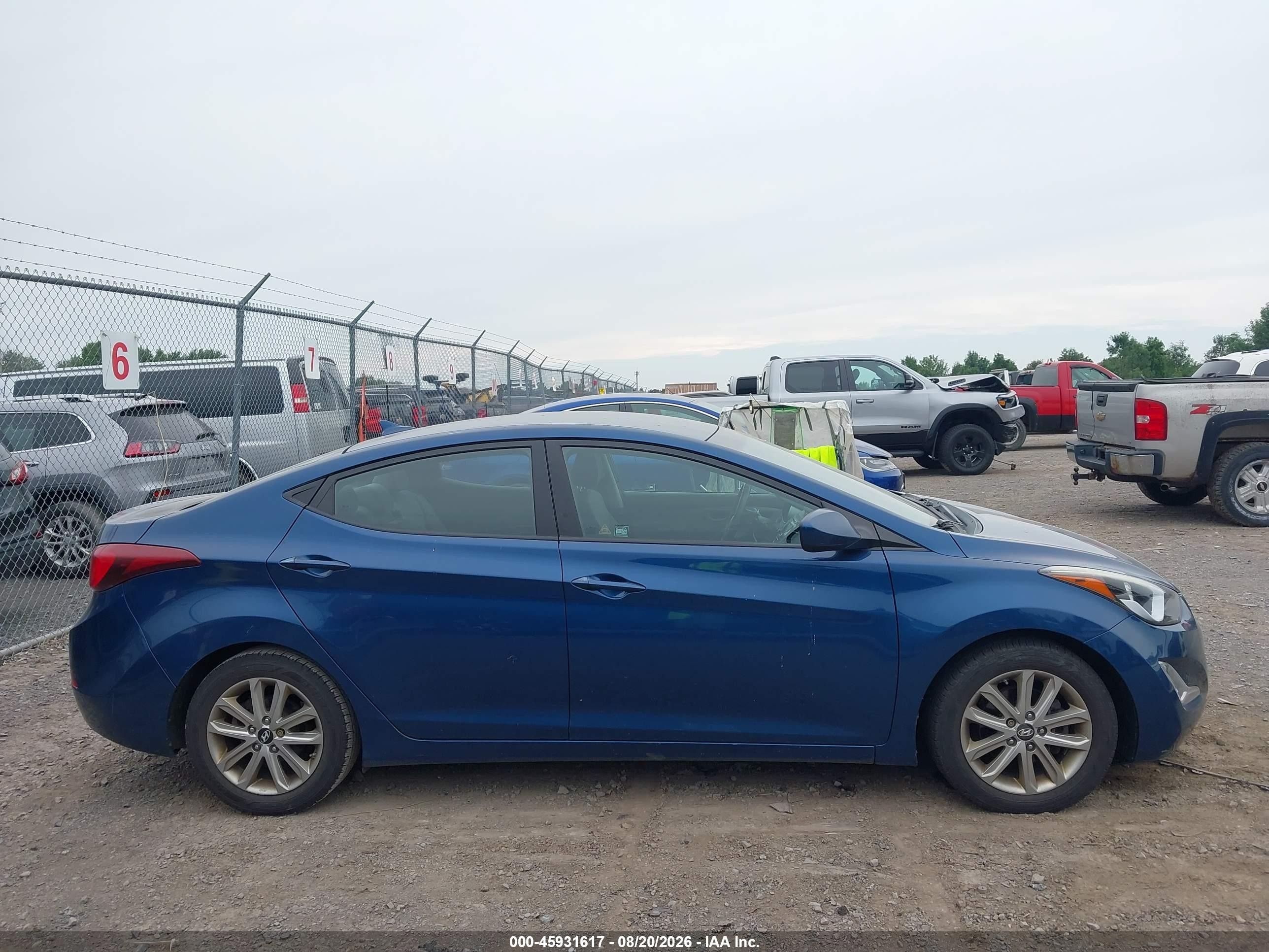 2015 Hyundai Elantra Se Blue vin: KMHDH4AE7FU445571