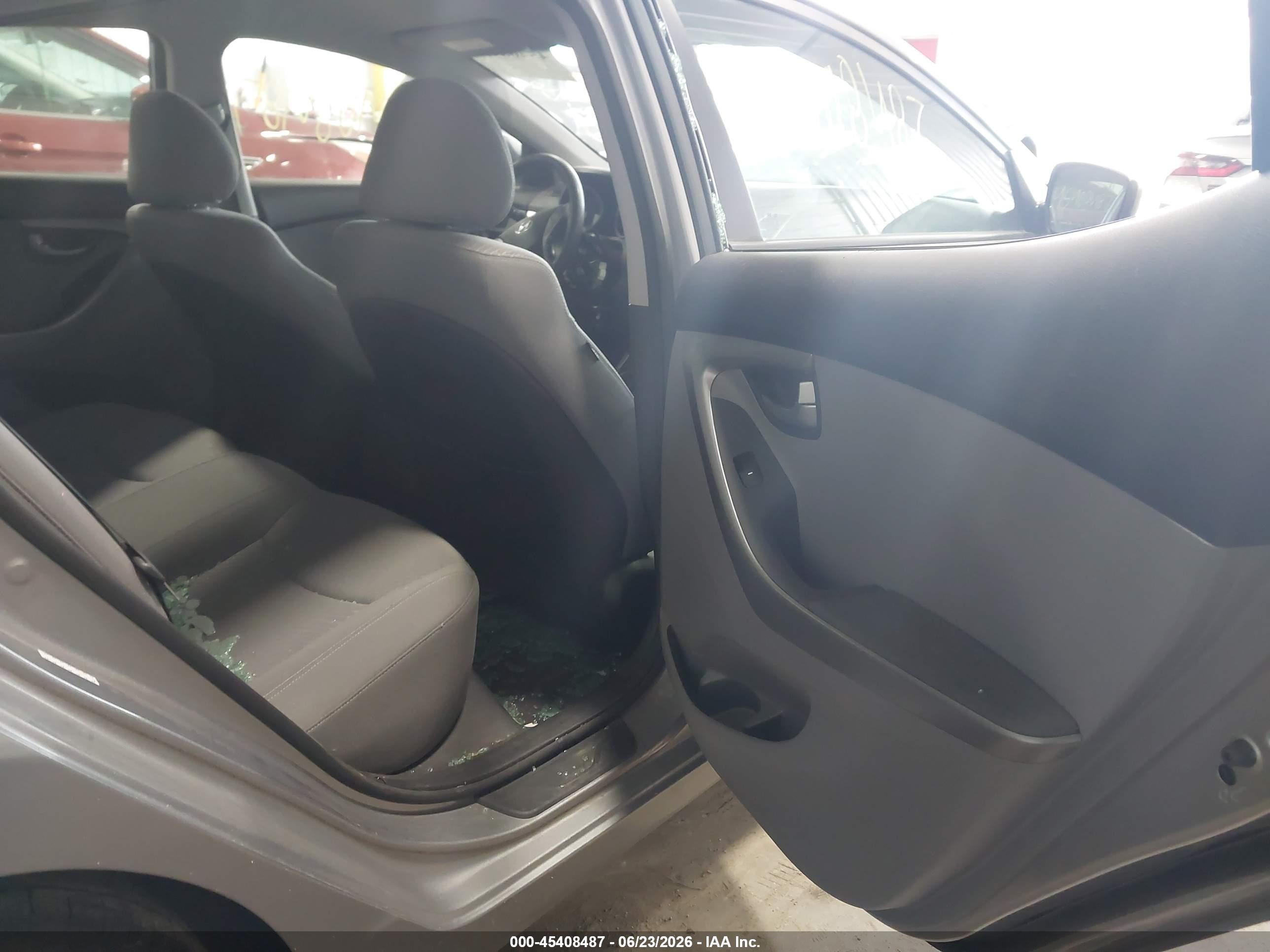 2015 Hyundai Elantra Se Silver vin: KMHDH4AE7FU458482