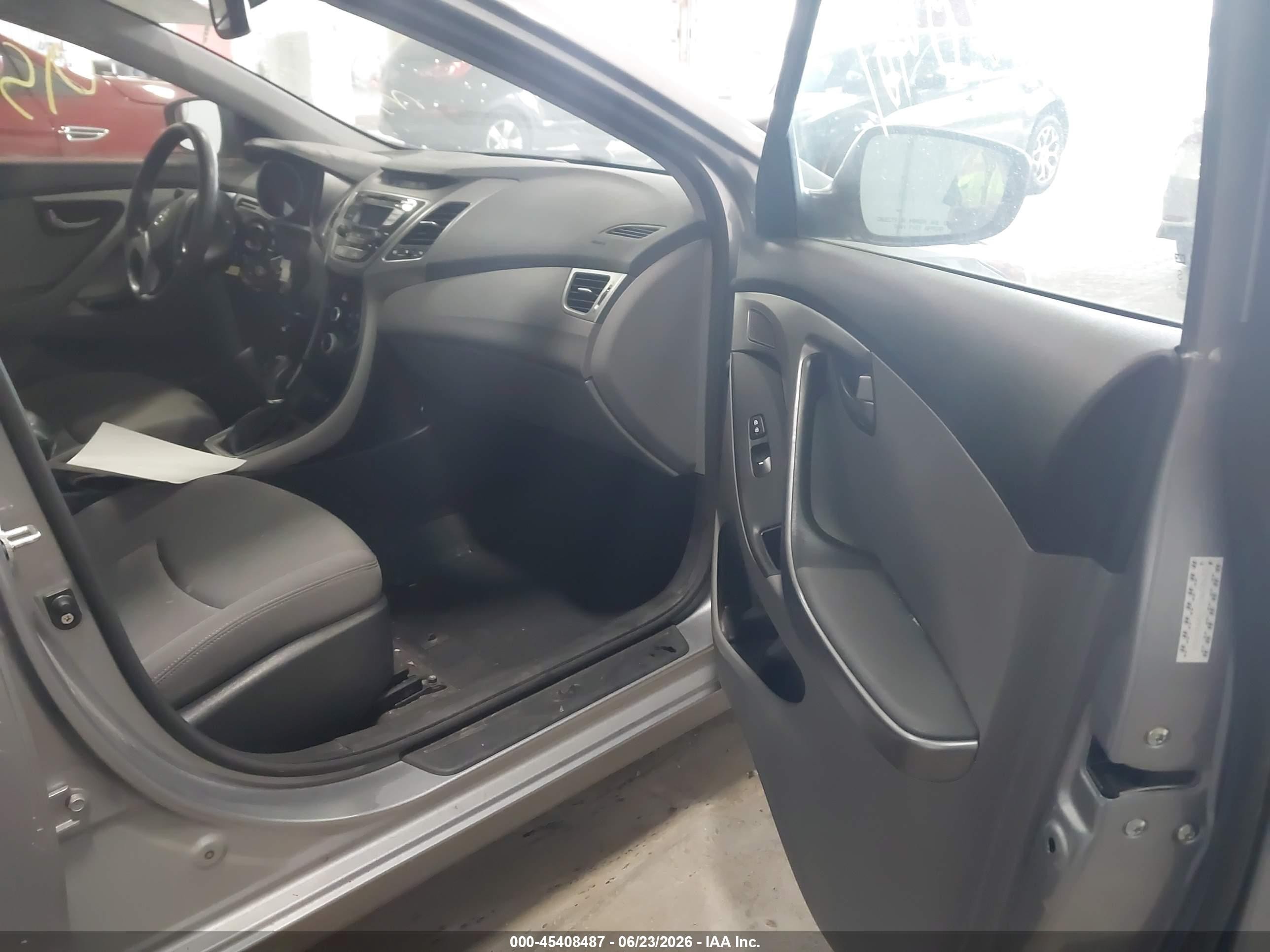 2015 Hyundai Elantra Se Silver vin: KMHDH4AE7FU458482