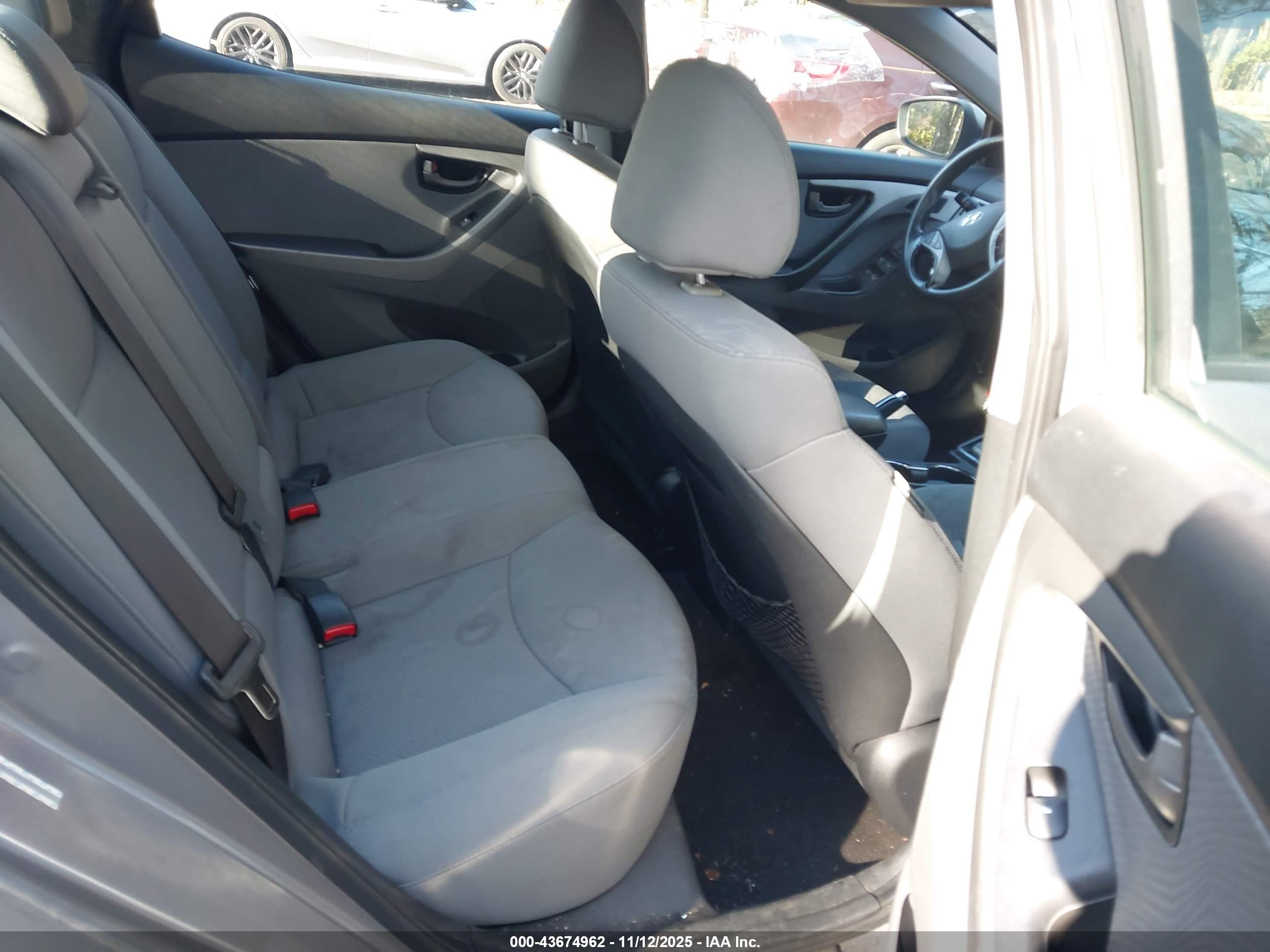 2011 Hyundai Elantra Gls (ulsan Plant) Gray vin: KMHDH4AE8BU093031