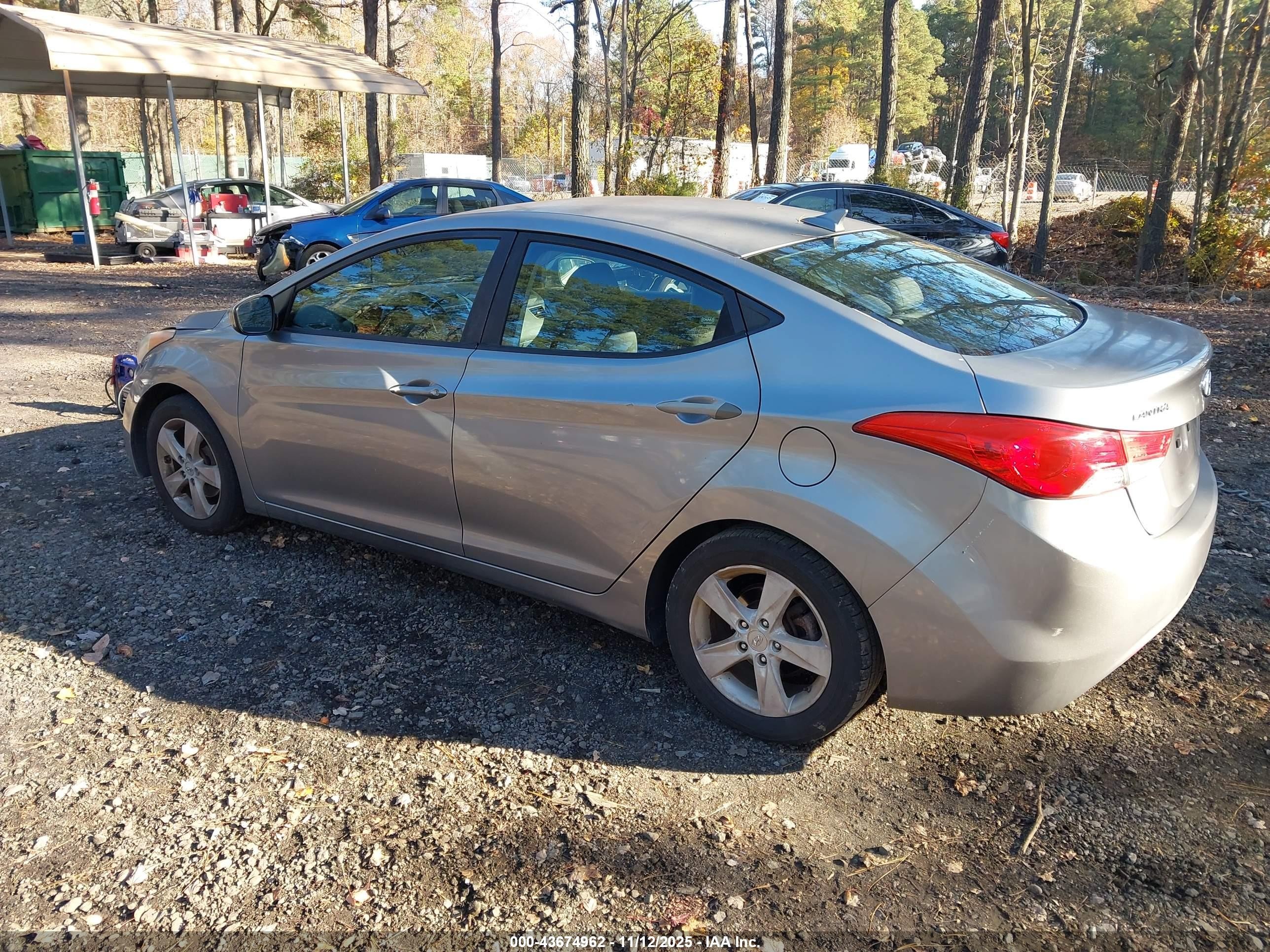 2011 Hyundai Elantra Gls (ulsan Plant) Gray vin: KMHDH4AE8BU093031