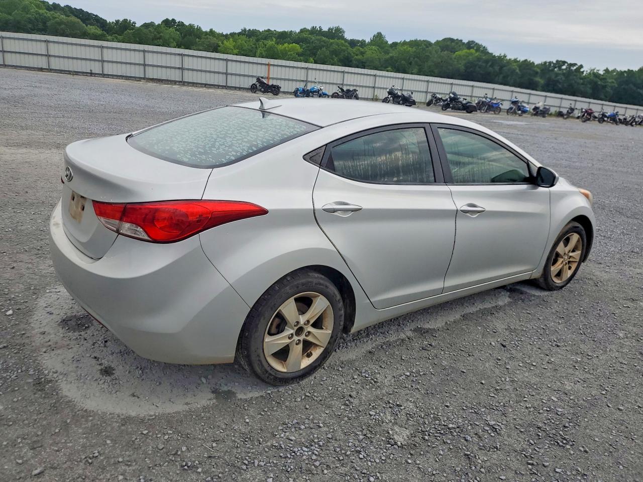 2011 Hyundai Elantra Gls Silver vin: KMHDH4AE8BU112712