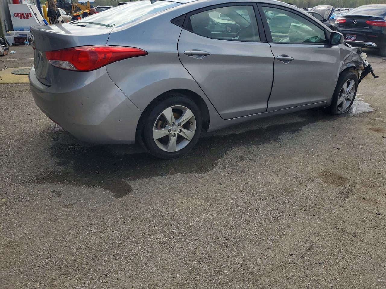 2011 Hyundai Elantra Gls Silver vin: KMHDH4AE8BU148741