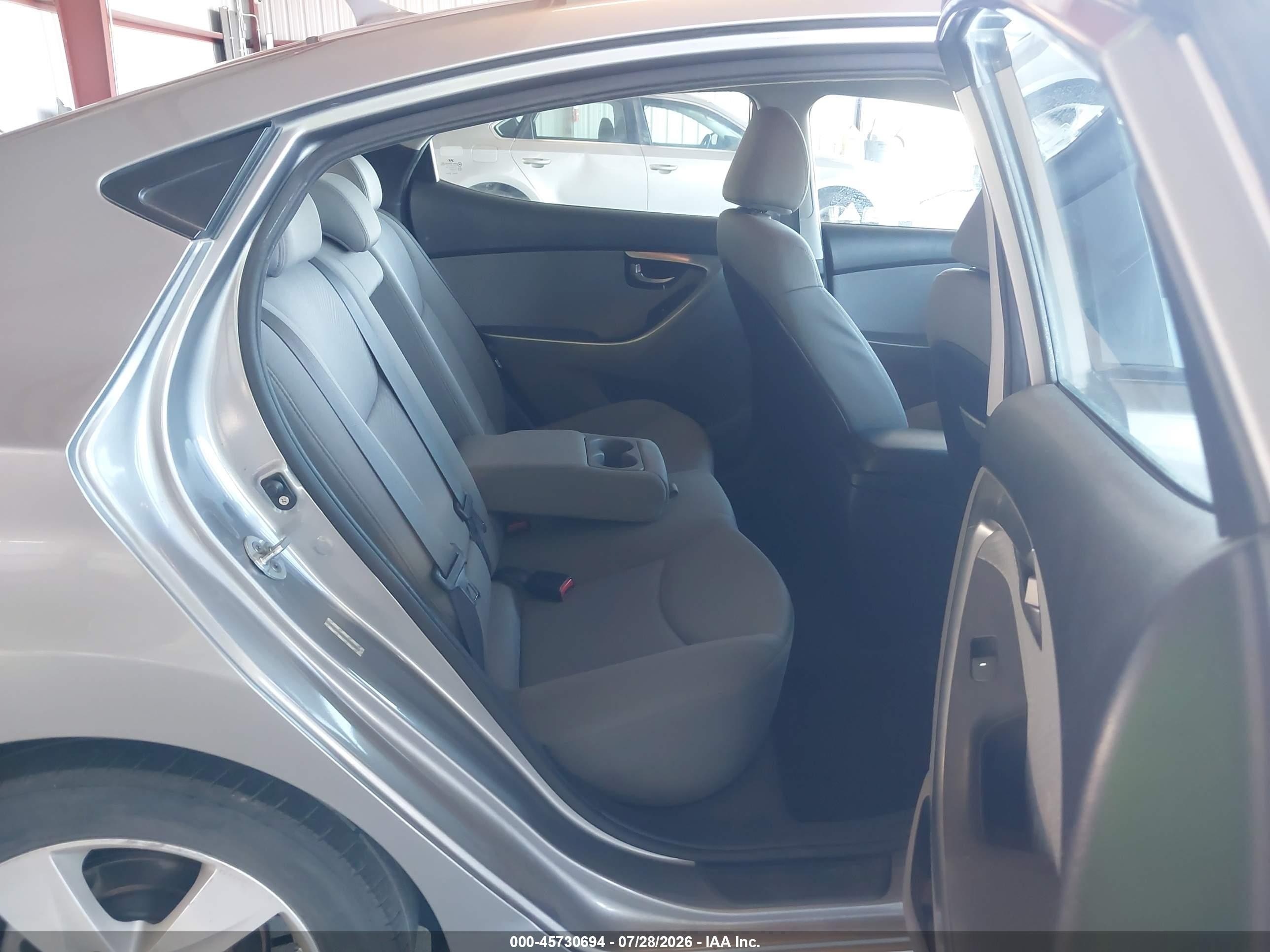 2011 Hyundai Elantra Gls (ulsan Plant) Silver vin: KMHDH4AE8BU156421