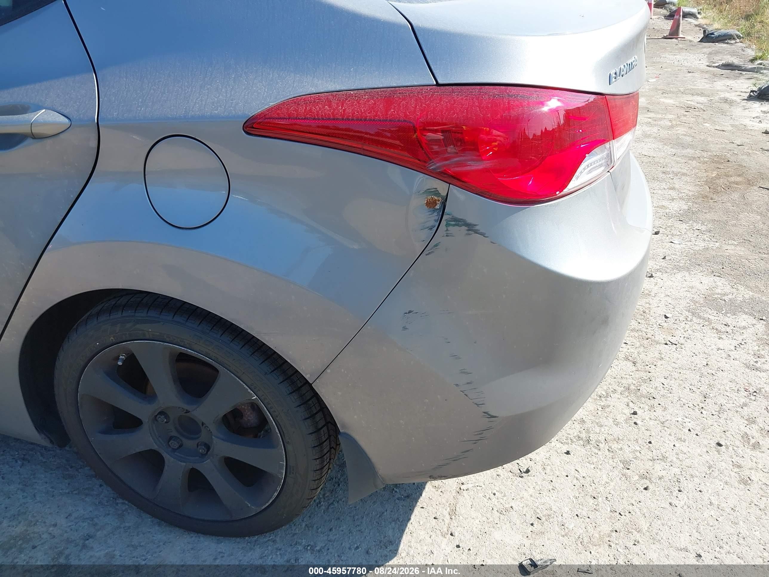 2012 Hyundai Elantra Limited (ulsan Plant) Silver vin: KMHDH4AE8CU190120