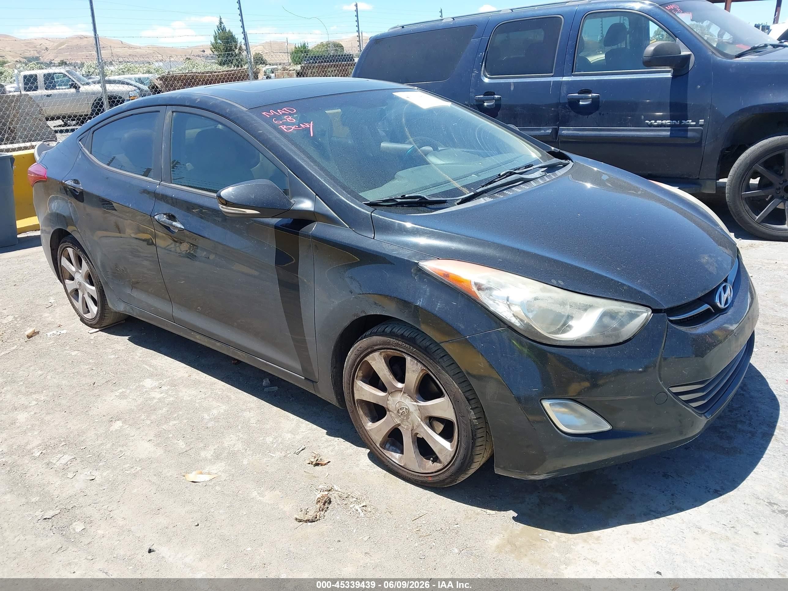 KMHDH4AE8CU209586