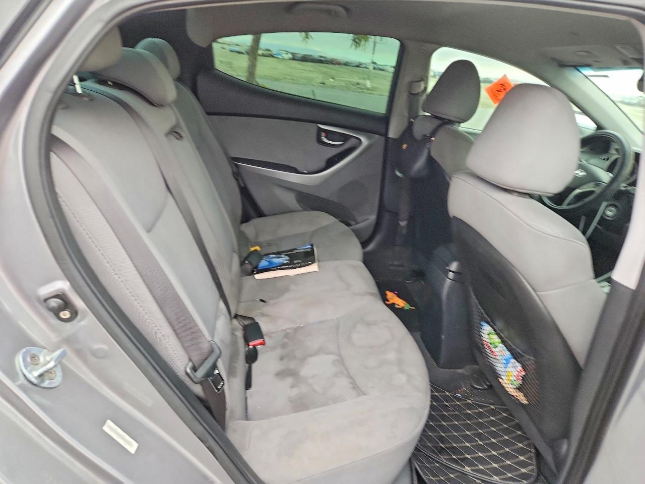 2012 Hyundai Elantra Gls Silver vin: KMHDH4AE8CU282392