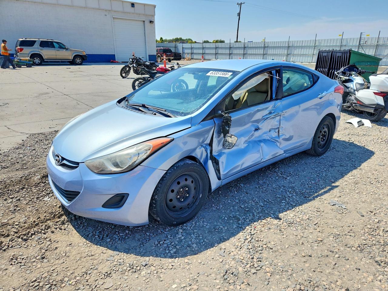 KMHDH4AE8CU292002