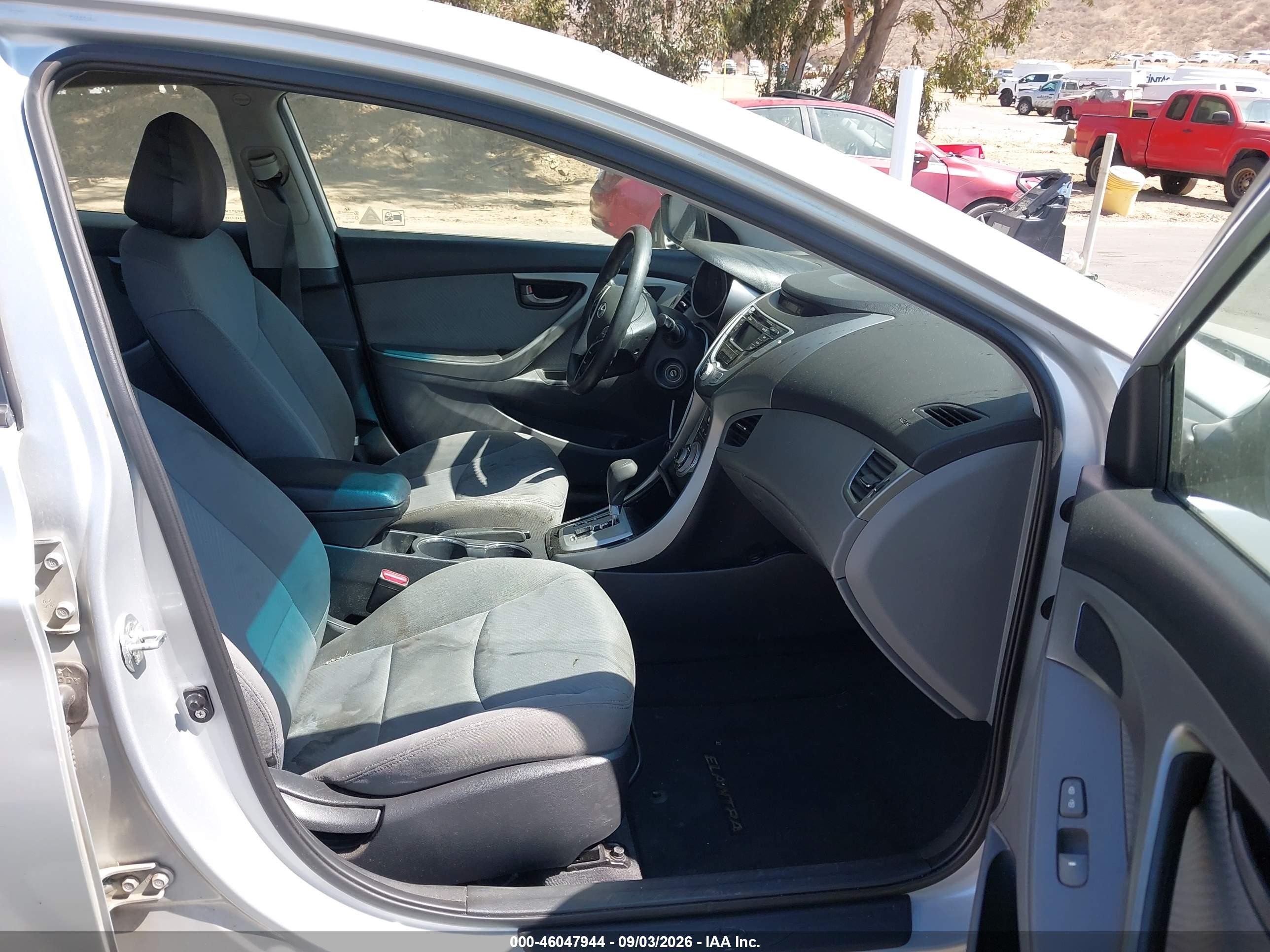 2012 Hyundai Elantra Gls (ulsan Plant) Silver vin: KMHDH4AE8CU345362