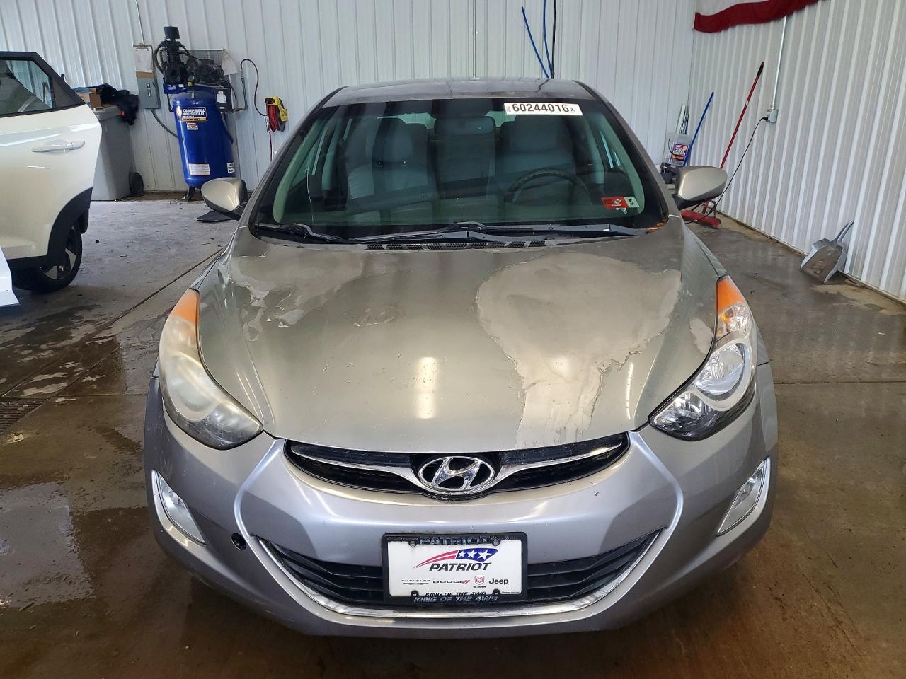 2012 Hyundai Elantra Gls Серебряный vin: KMHDH4AE8CU387921