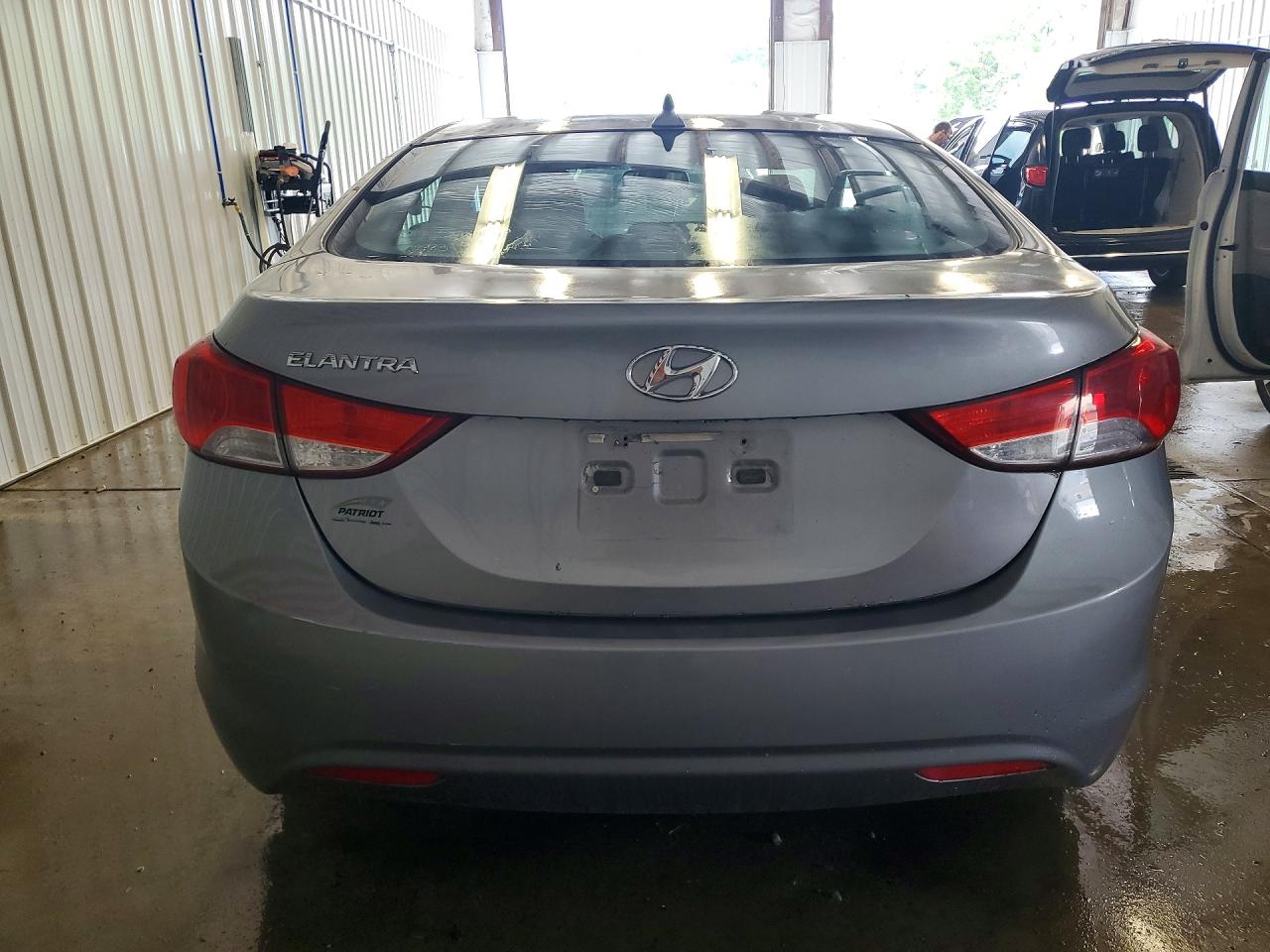 2012 Hyundai Elantra Gls Серебряный vin: KMHDH4AE8CU387921