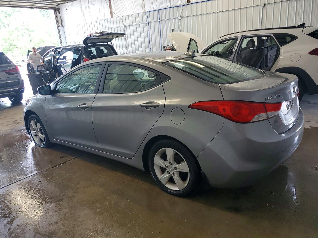 2012 Hyundai Elantra Gls Серебряный vin: KMHDH4AE8CU387921
