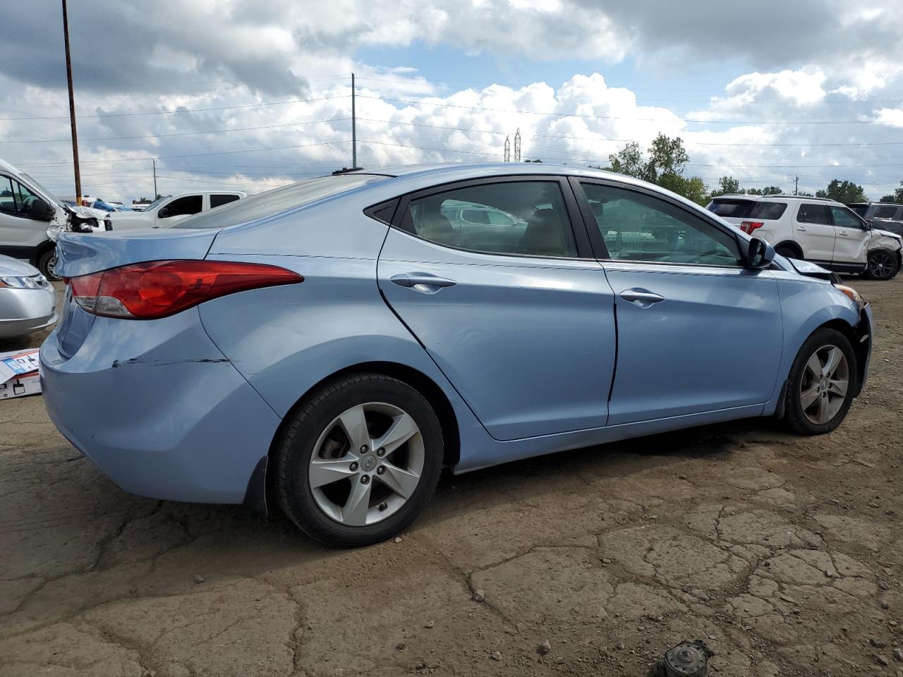 2012 Hyundai Elantra Gls Blue vin: KMHDH4AE8CU392567