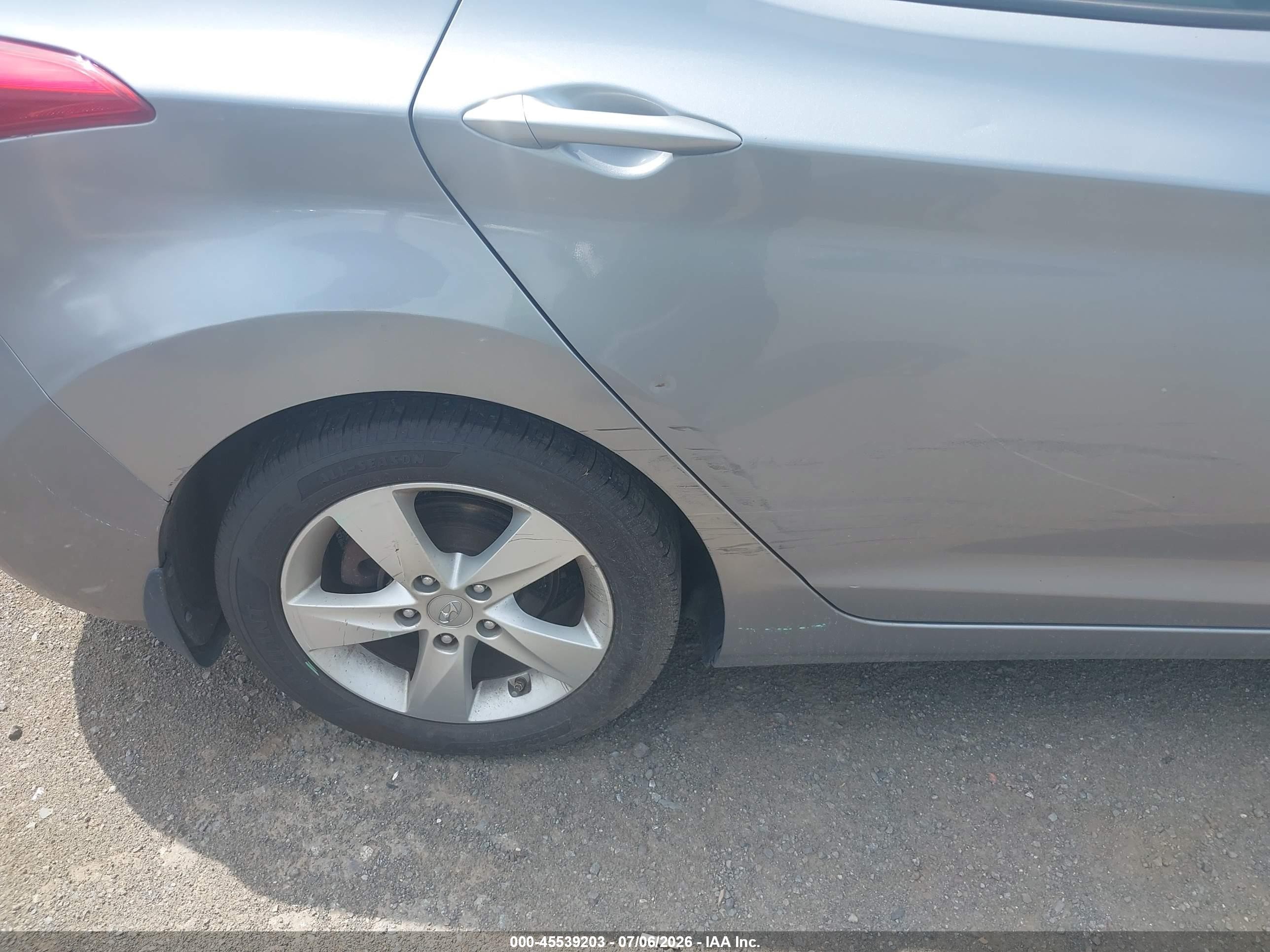 2012 Hyundai Elantra Gls (ulsan Plant) Gray vin: KMHDH4AE8CU393654