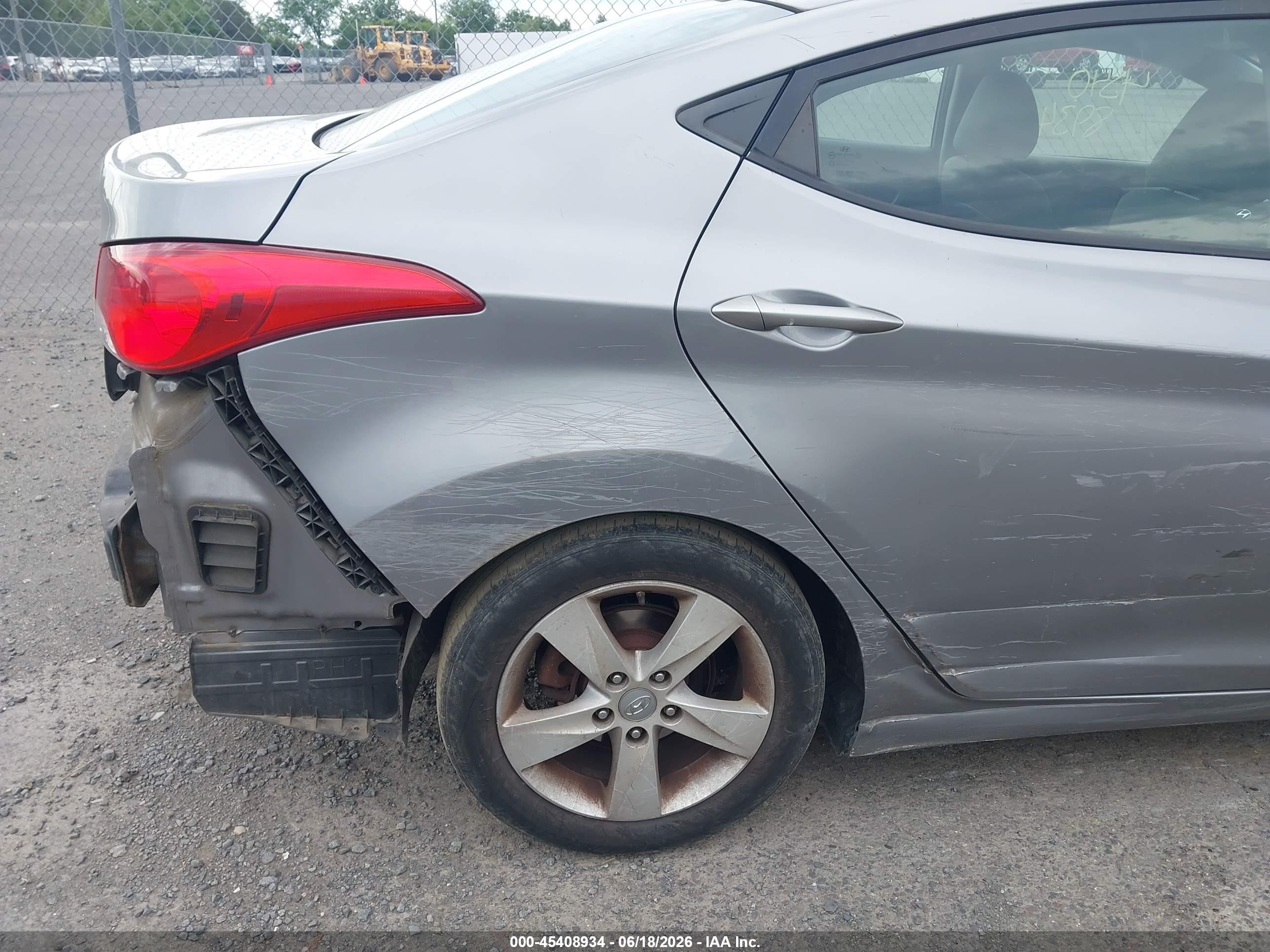 2012 Hyundai Elantra Gls (ulsan Plant) Gray vin: KMHDH4AE8CU413059