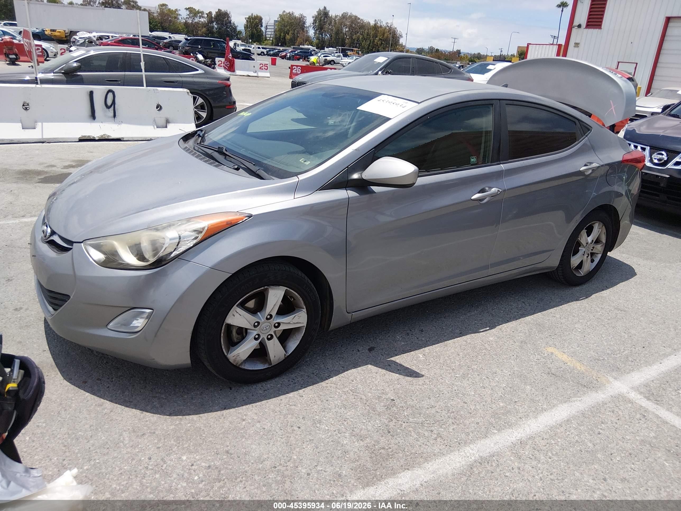 2013 Hyundai Elantra Gls Gray vin: KMHDH4AE8DU488541