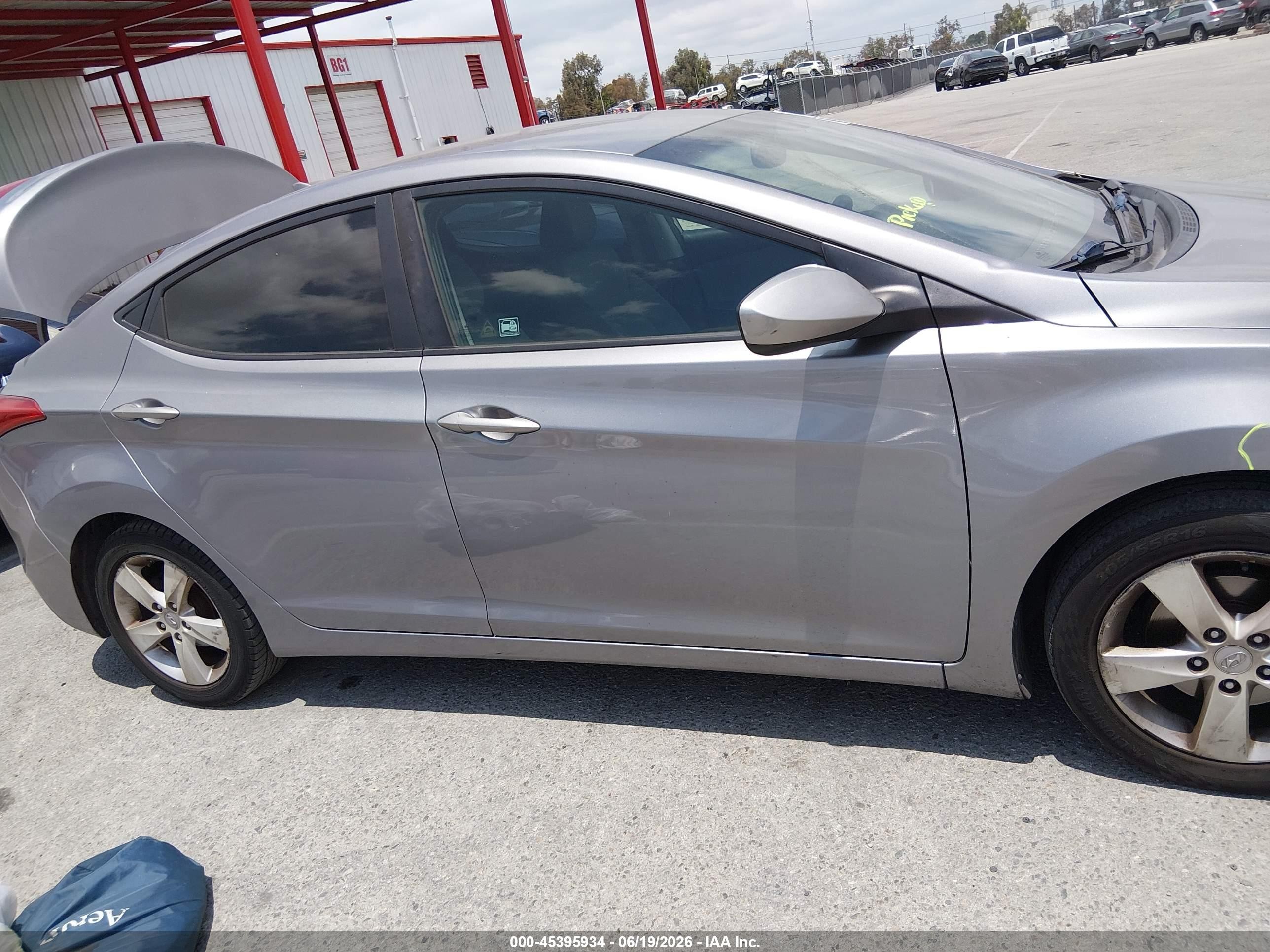 2013 Hyundai Elantra Gls Gray vin: KMHDH4AE8DU488541