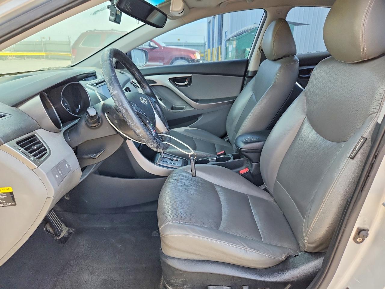 2013 Hyundai Elantra Limited Silver vin: KMHDH4AE8DU541738