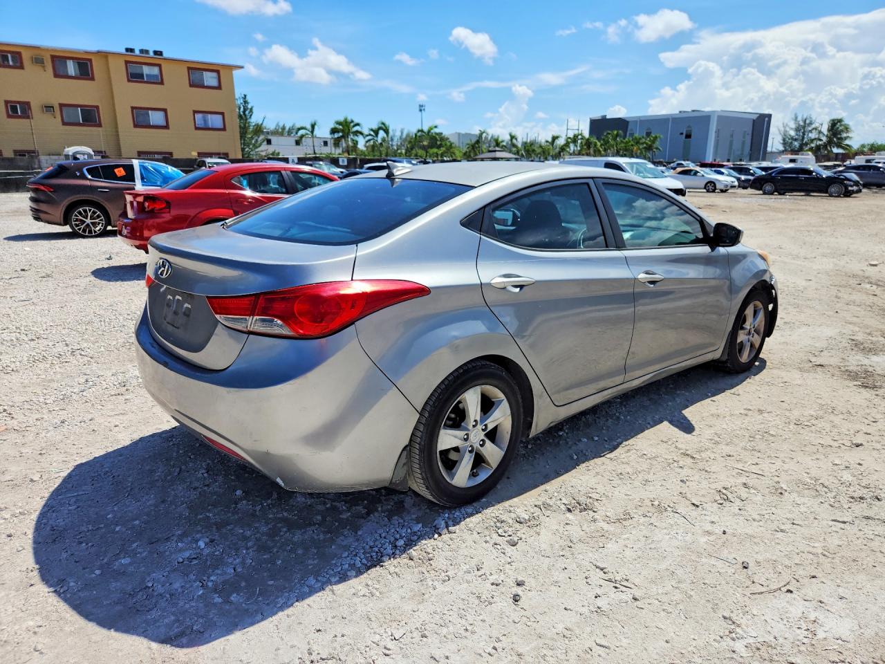 2013 Hyundai Elantra Gls Silver vin: KMHDH4AE8DU557325