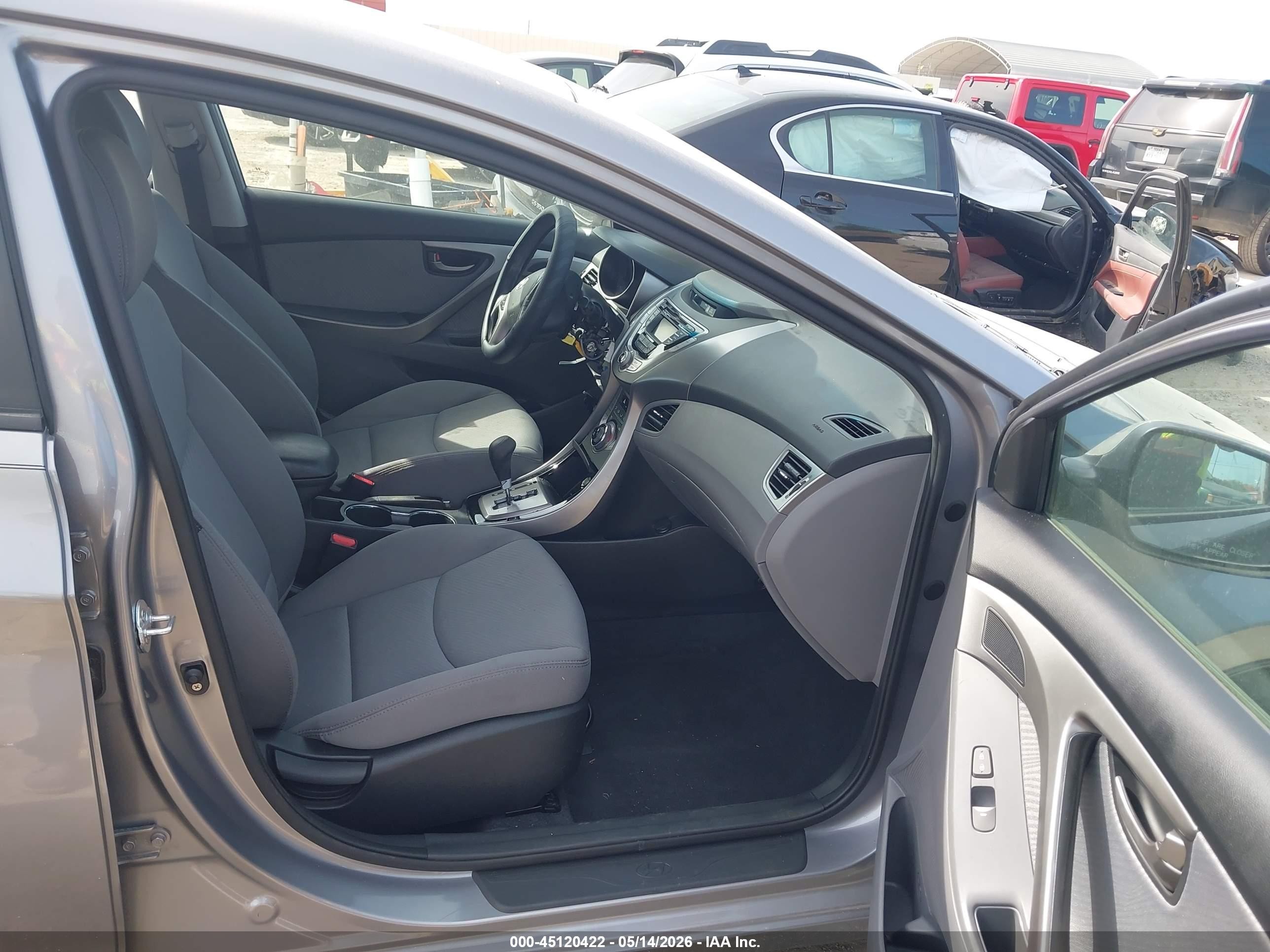 2013 Hyundai Elantra Gls Silver vin: KMHDH4AE8DU573699