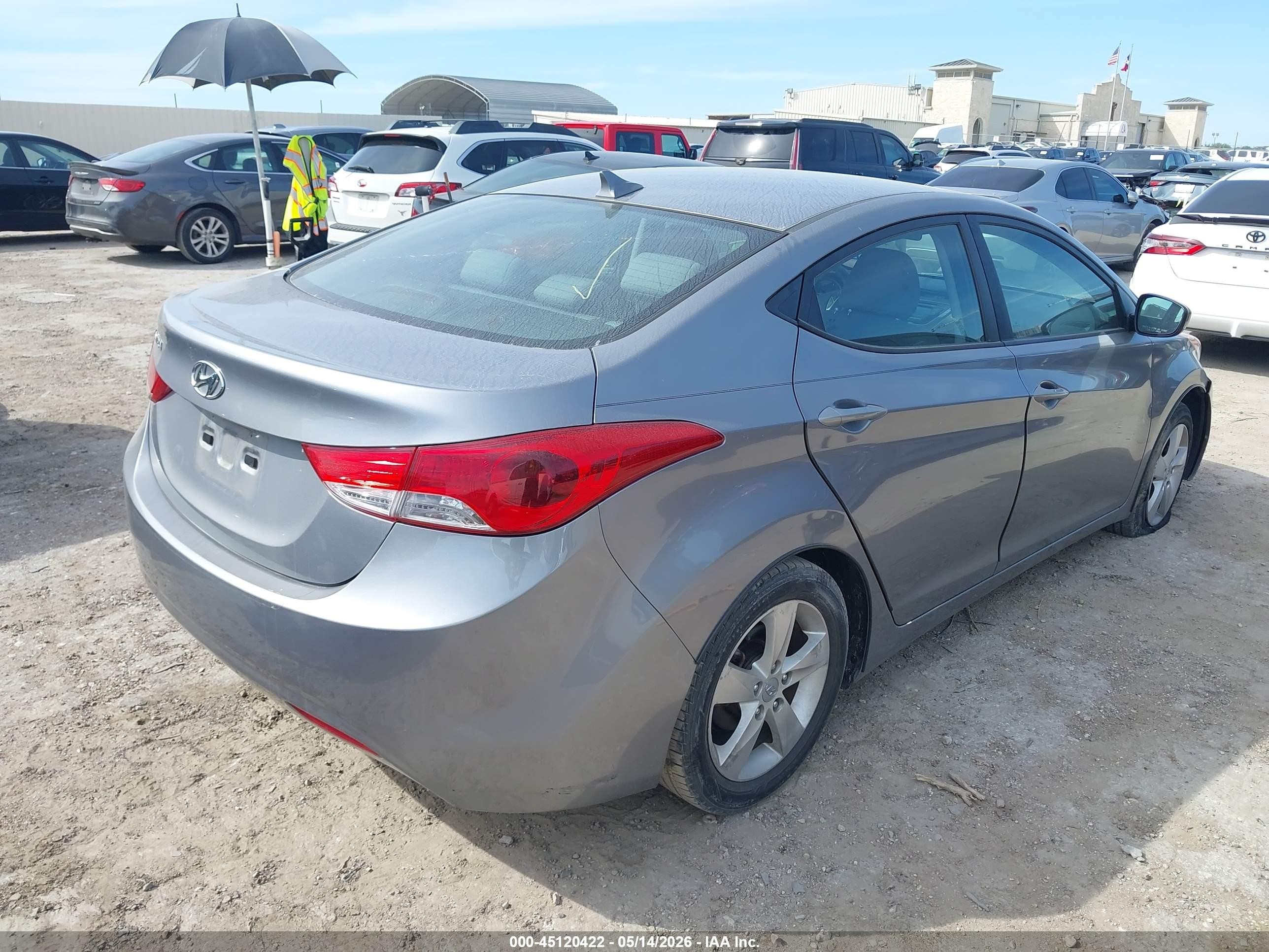 2013 Hyundai Elantra Gls Silver vin: KMHDH4AE8DU573699
