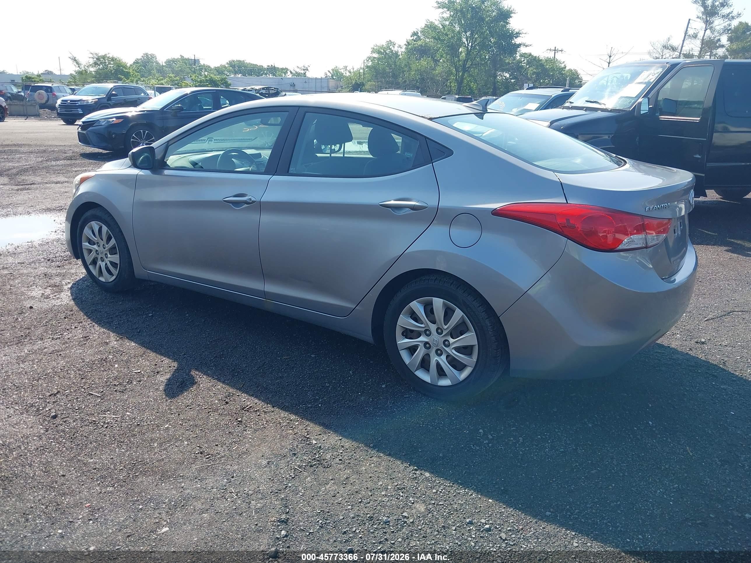 2013 Hyundai Elantra Gls Silver vin: KMHDH4AE8DU643573