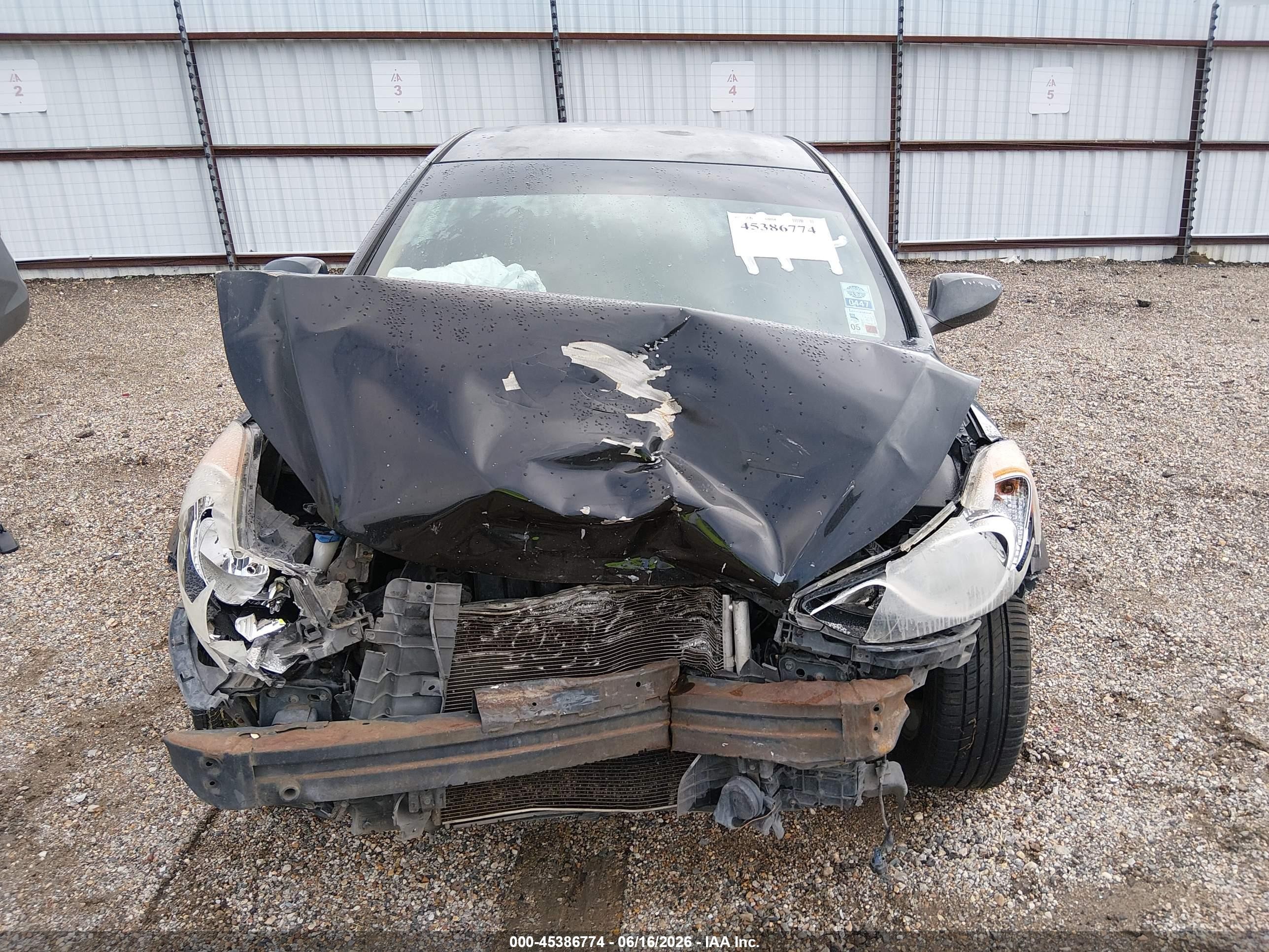 2013 Hyundai Elantra Gls Black vin: KMHDH4AE8DU680560