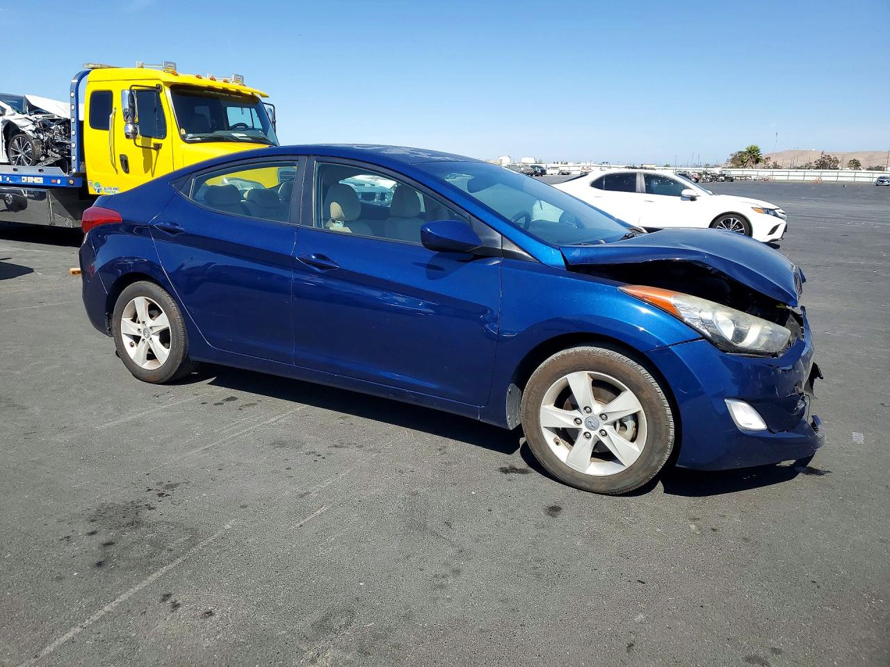 2013 Hyundai Elantra Gls Blue vin: KMHDH4AE8DU690683