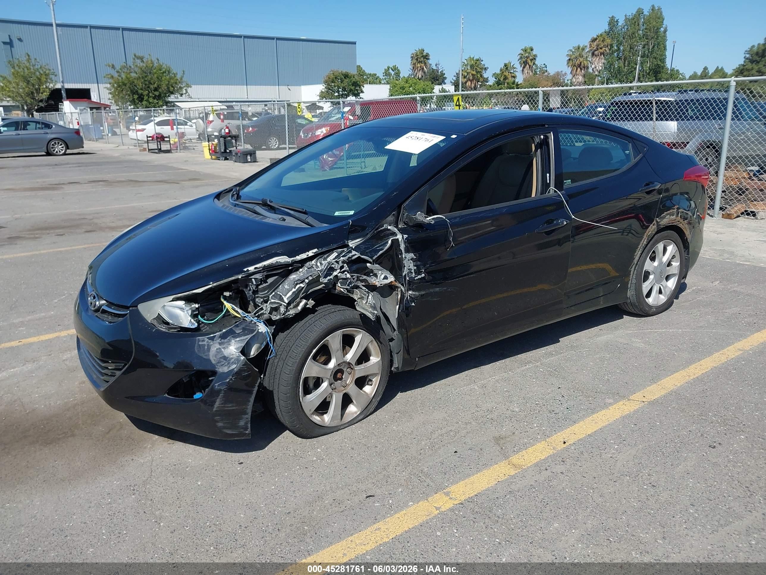 2013 Hyundai Elantra Limited Black vin: KMHDH4AE8DU704064