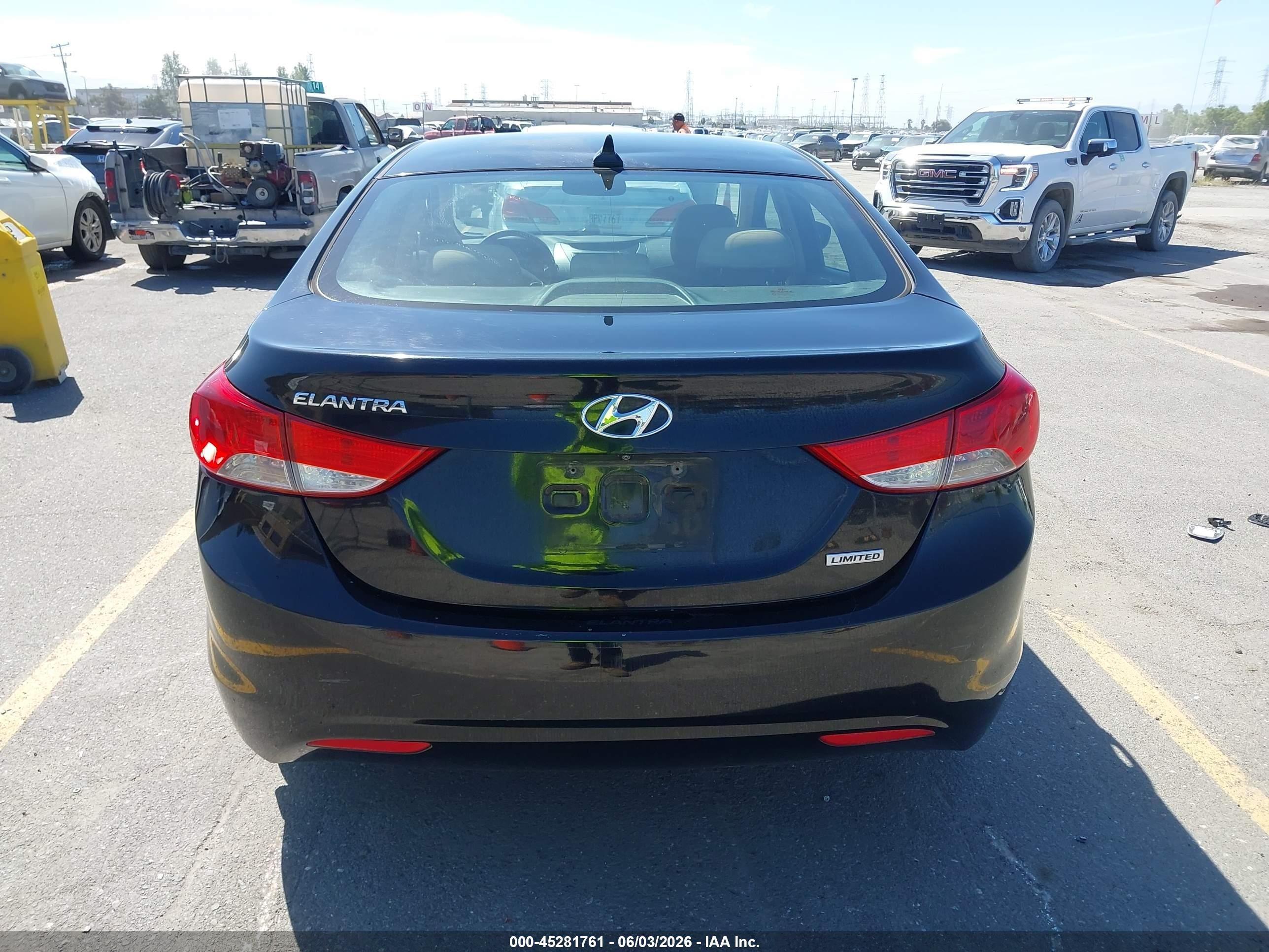 2013 Hyundai Elantra Limited Black vin: KMHDH4AE8DU704064
