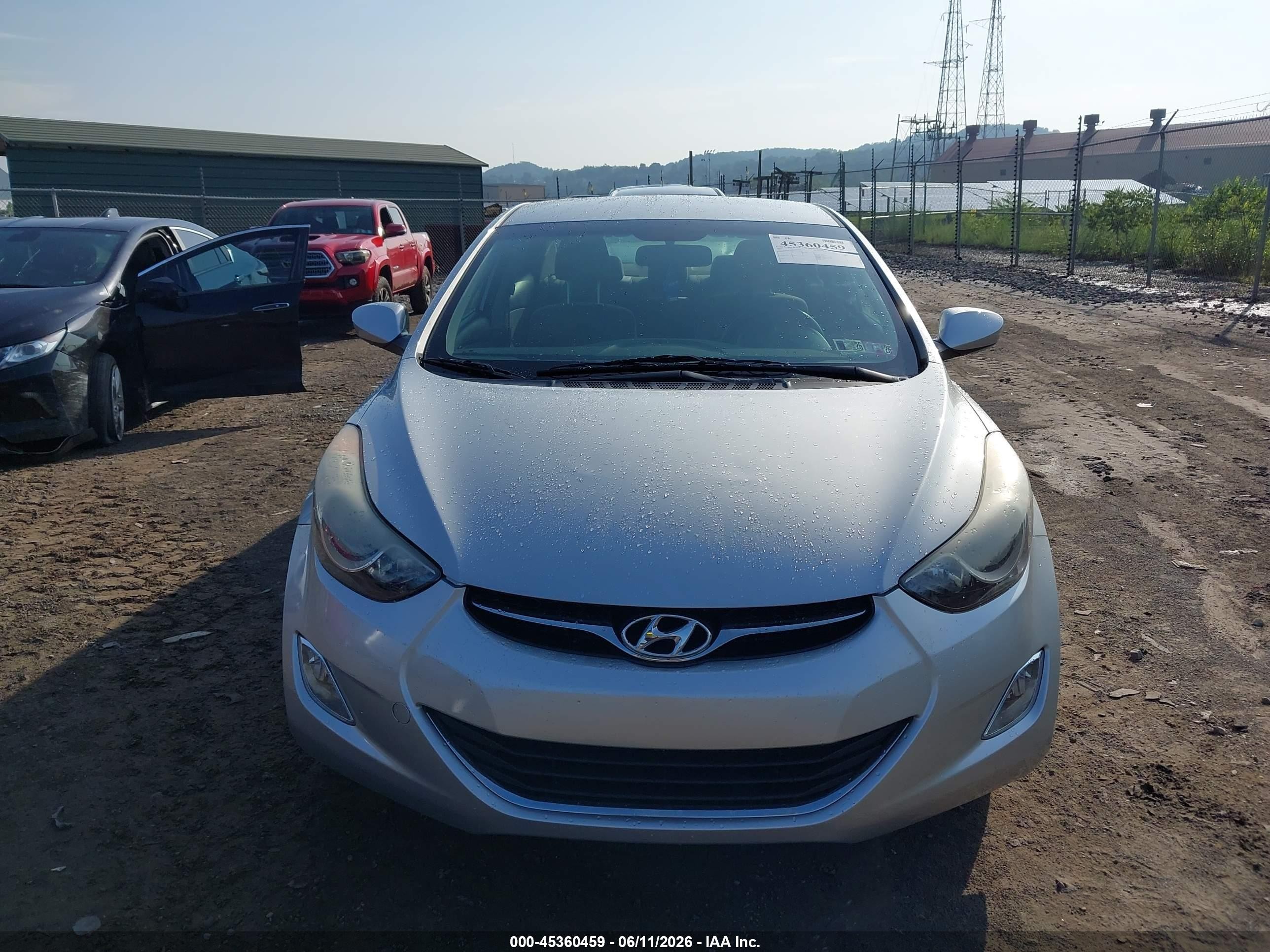 2013 Hyundai Elantra Gls Серебряный vin: KMHDH4AE8DU723360