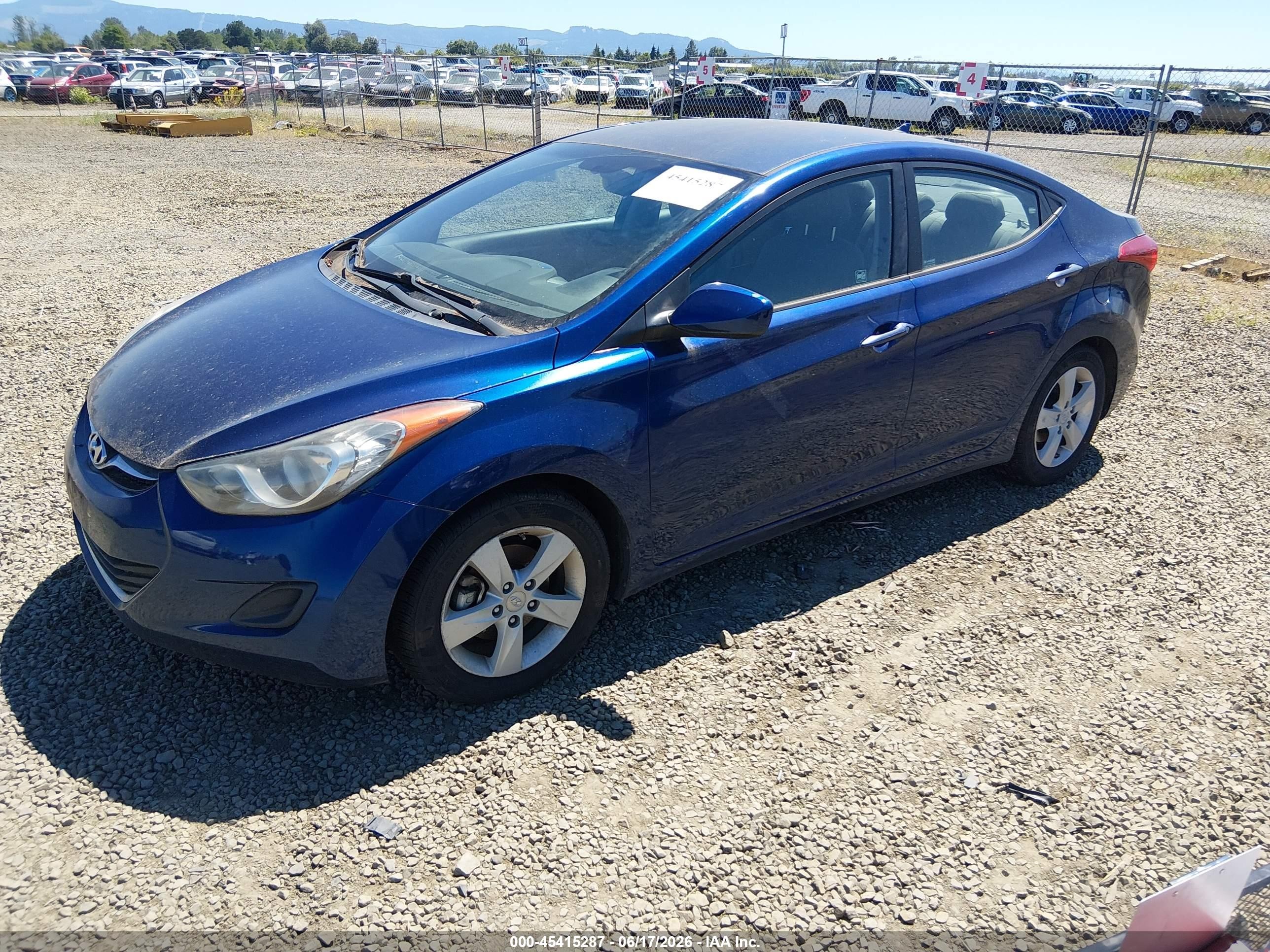 2013 Hyundai Elantra Gls Blue vin: KMHDH4AE8DU732723