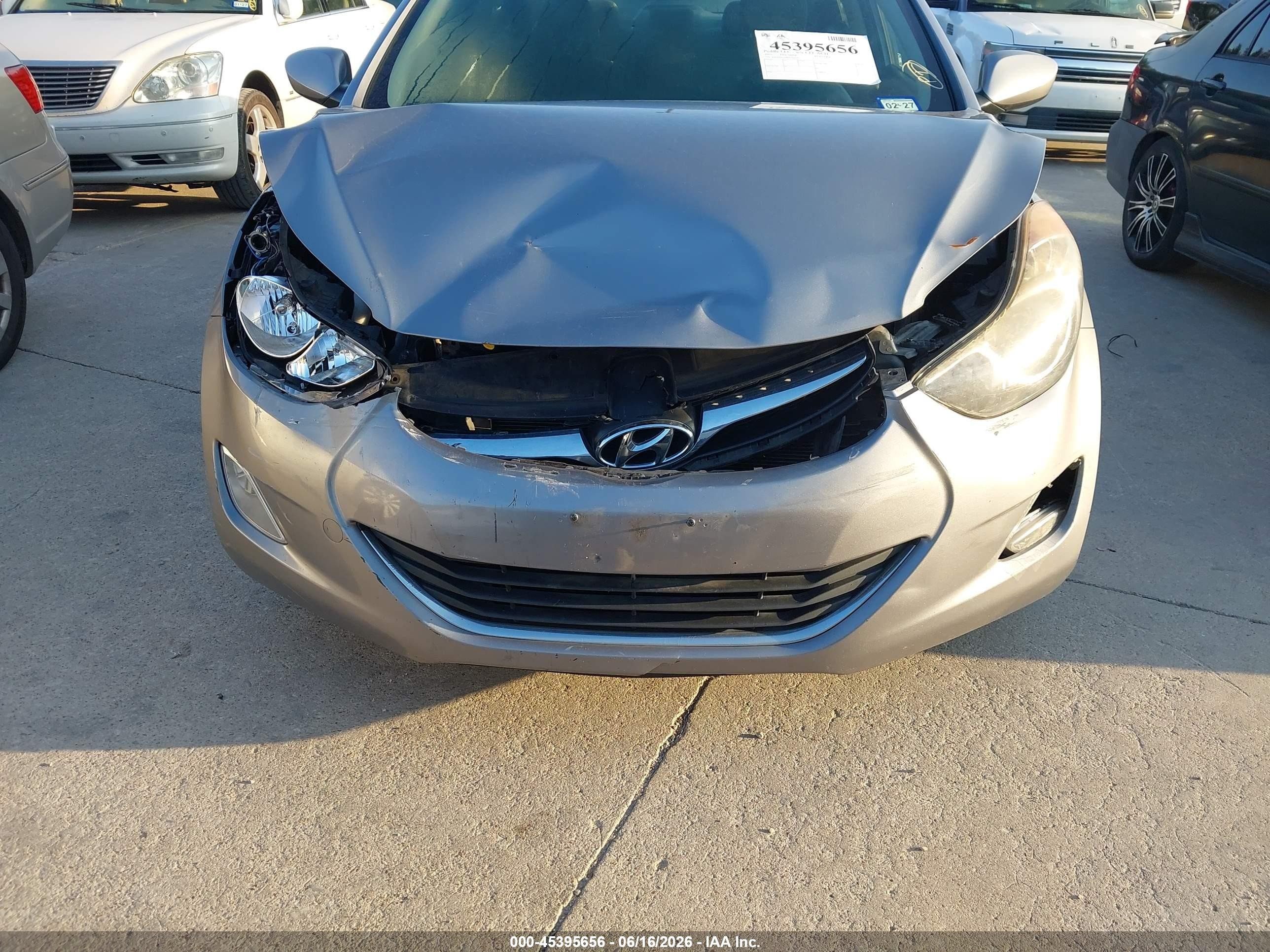 2013 Hyundai Elantra Gls Silver vin: KMHDH4AE8DU735637