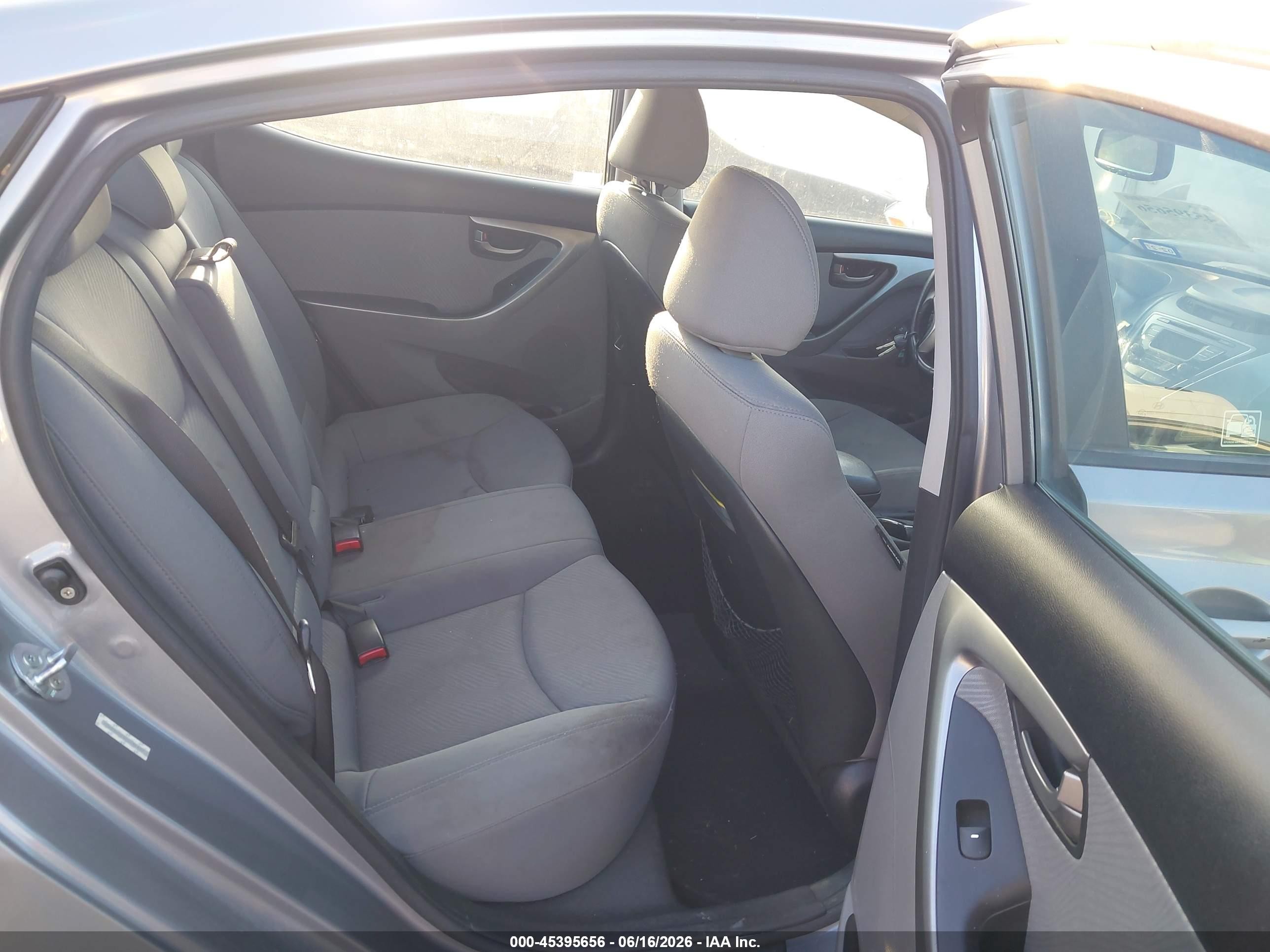 2013 Hyundai Elantra Gls Silver vin: KMHDH4AE8DU735637