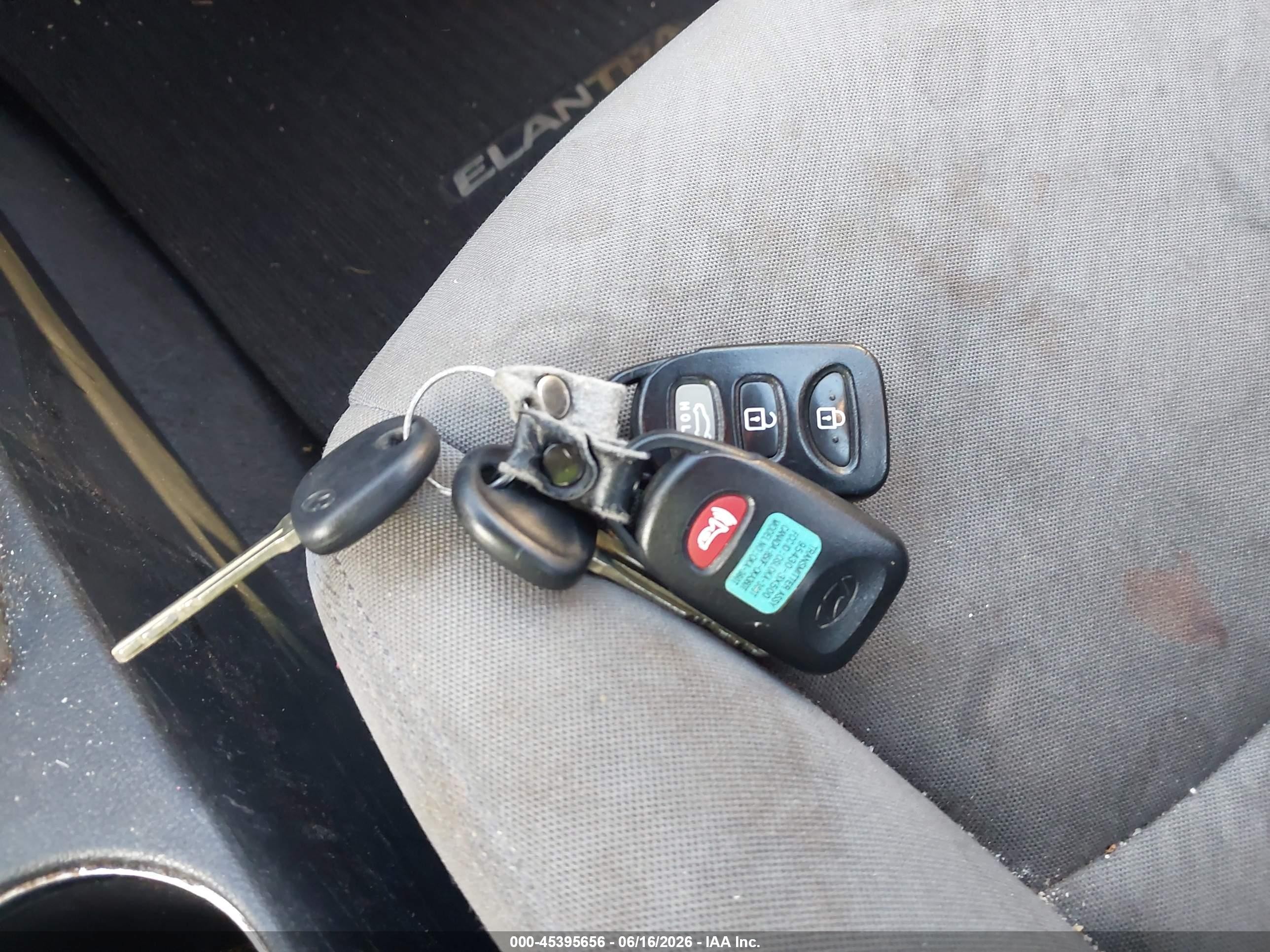 2013 Hyundai Elantra Gls Silver vin: KMHDH4AE8DU735637