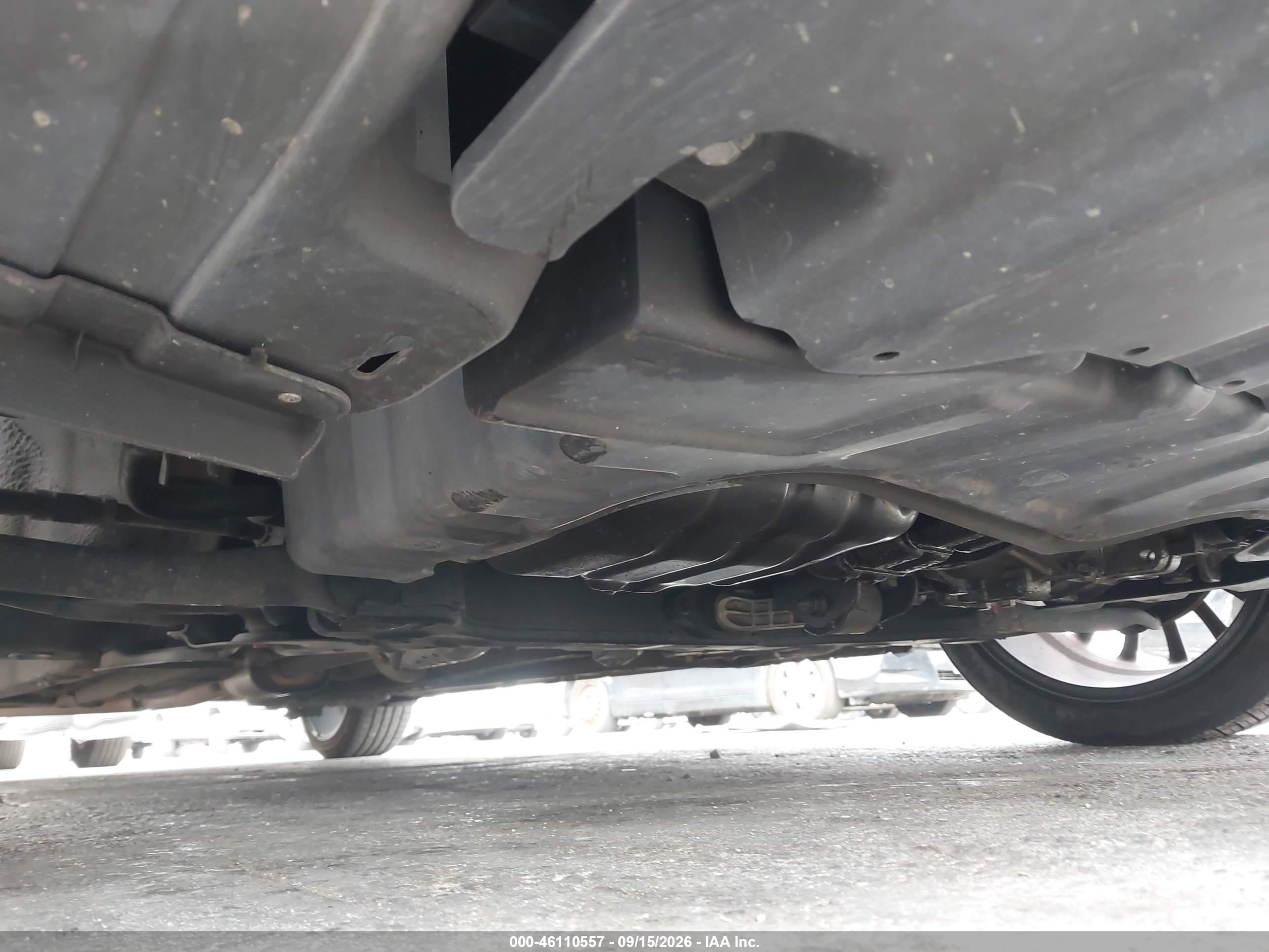 2013 Hyundai Elantra Limited Серебряный vin: KMHDH4AE8DU763731
