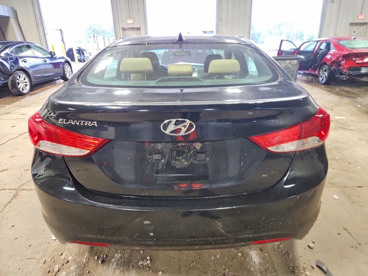 2013 Hyundai Elantra Gls Черный vin: KMHDH4AE8DU845037